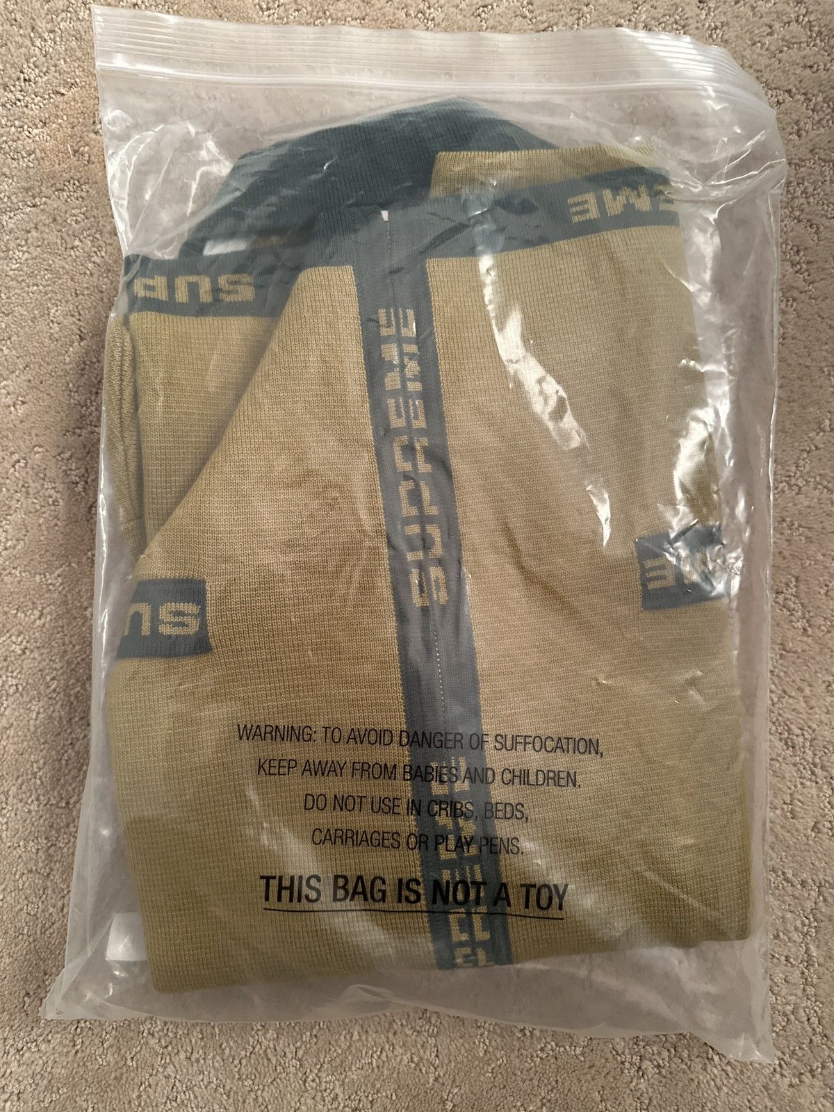 Supreme Supreme Logo Trim Zip Up Cardigan Size US M / EU 48-50 / 2 - 1 Thumbnail
