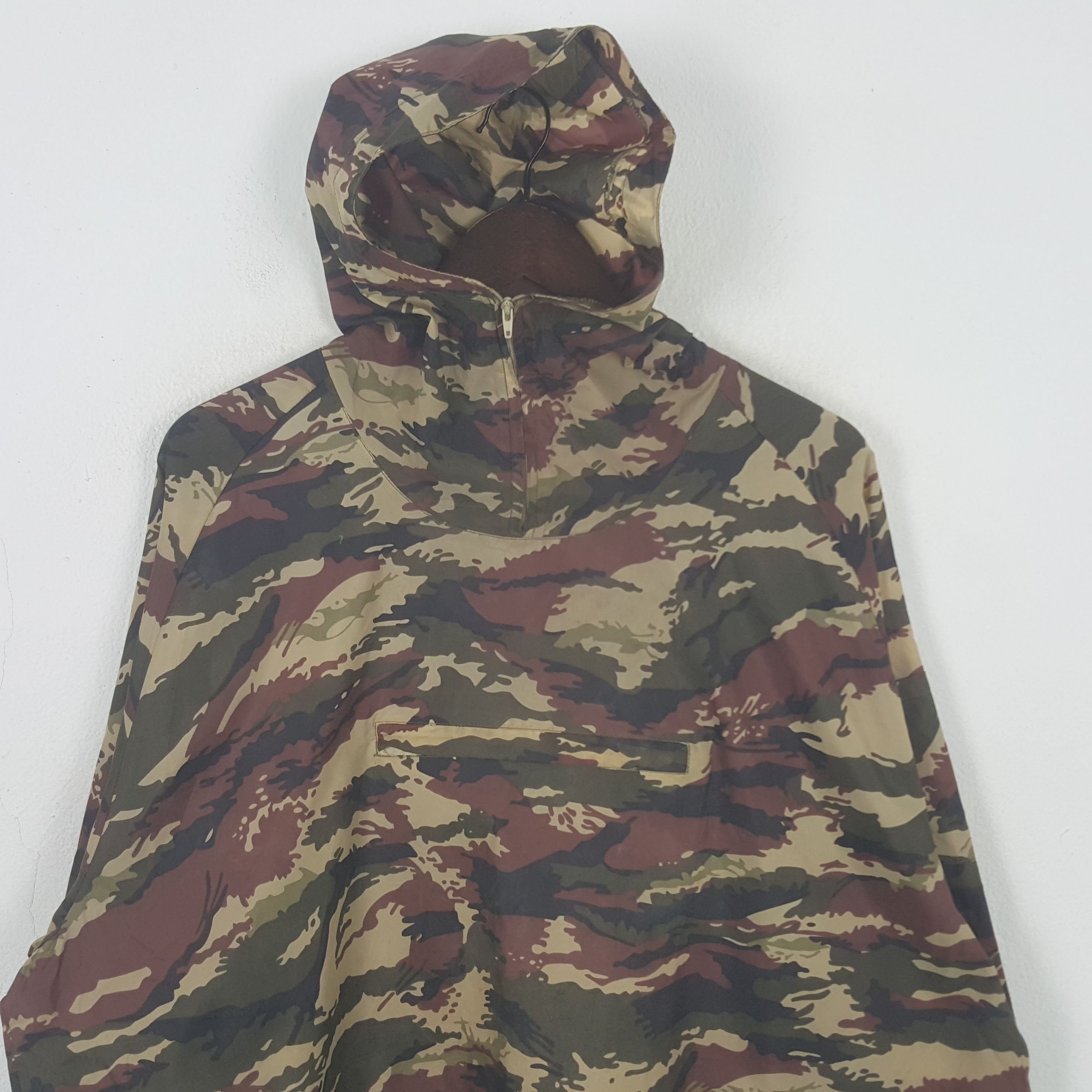 Other Vintage Camo Military Windbreaker Jacket Hoodie Size US XXL / EU 58 / 5 - 2 Thumbnail