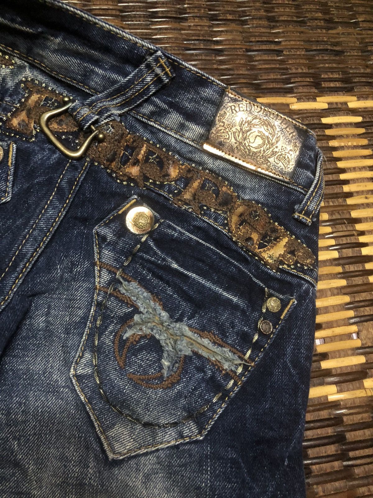 Hysteric Glamour VINTAGE RED PEPPER DENIM JEANS DESIGN UNISEX Size 28" / US 6 / IT 42 - 17 Thumbnail