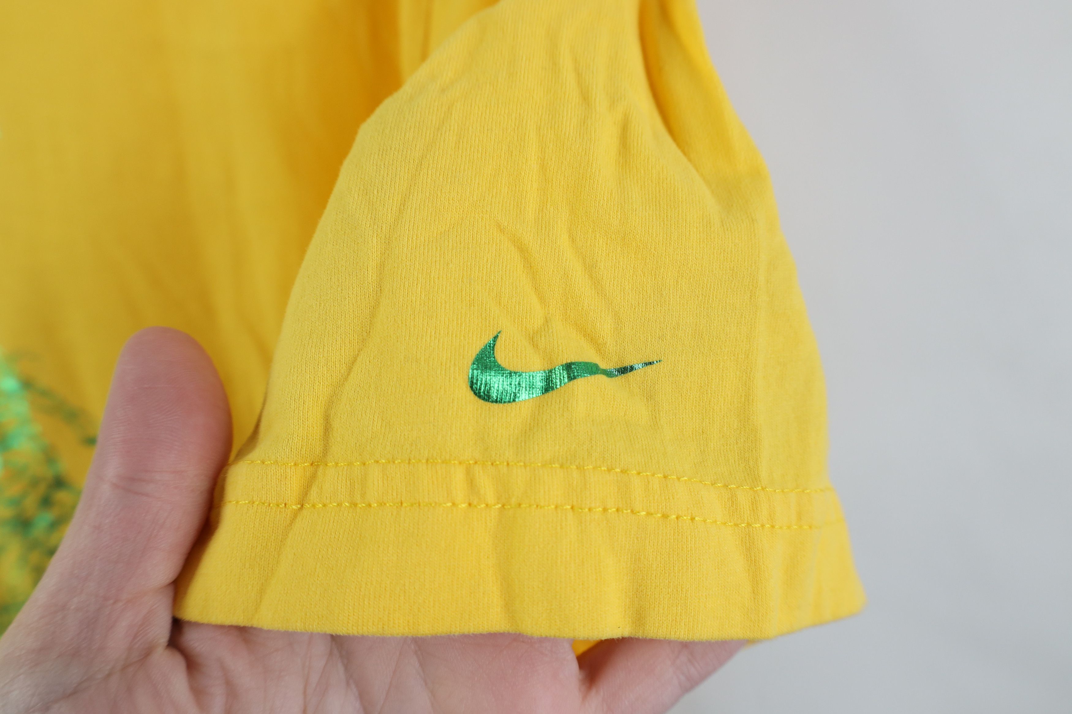 Nike Nike Metallic Foil Brasil Brazil World Cup Soccer T-Shirt Size US L / EU 52-54 / 3 - 4 Thumbnail