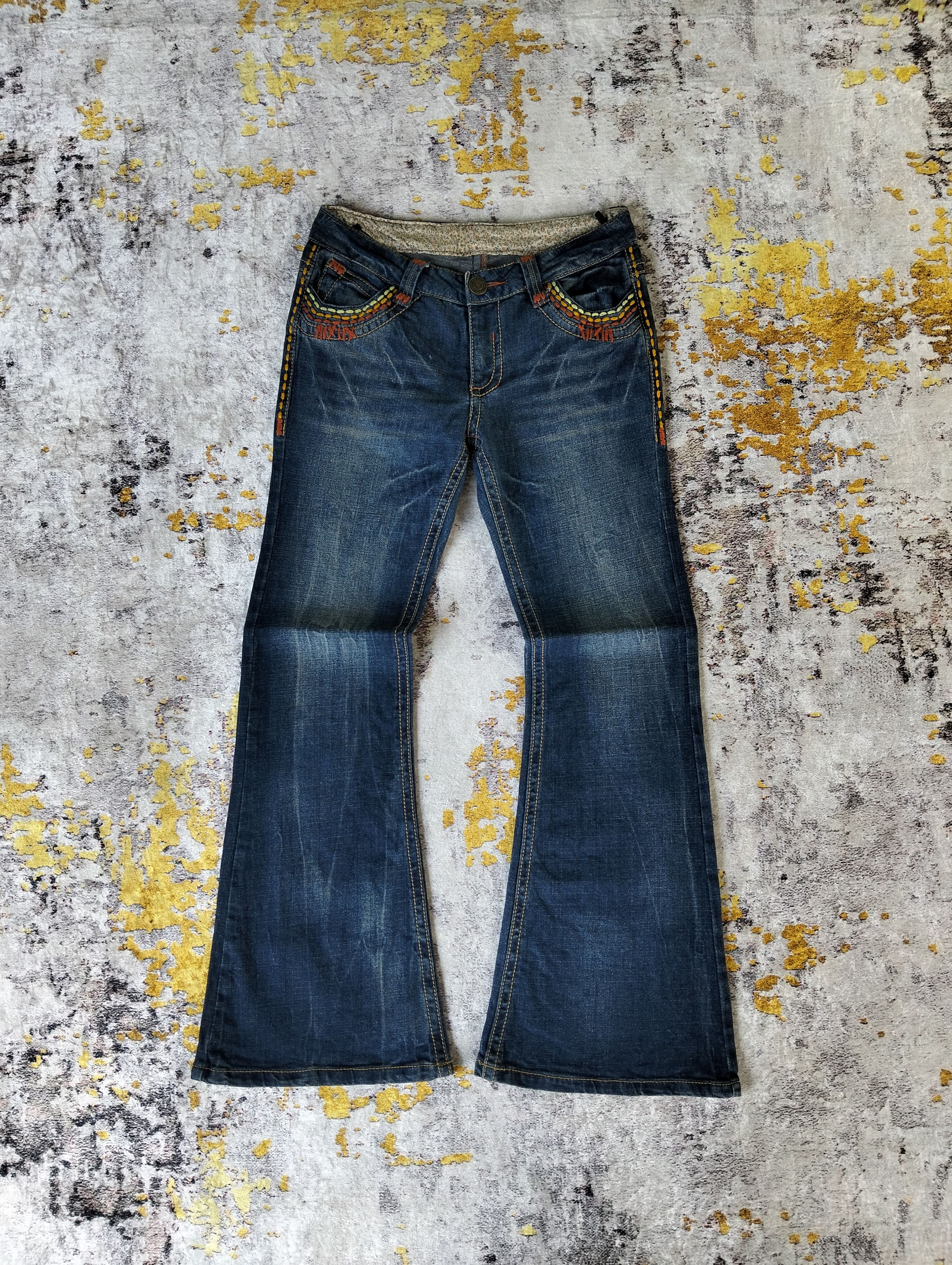 Tornado Mart Y2K Japanese Flared Bell Bottom Low Rise Jeans Size US 28 / EU 44 - 1 Thumbnail