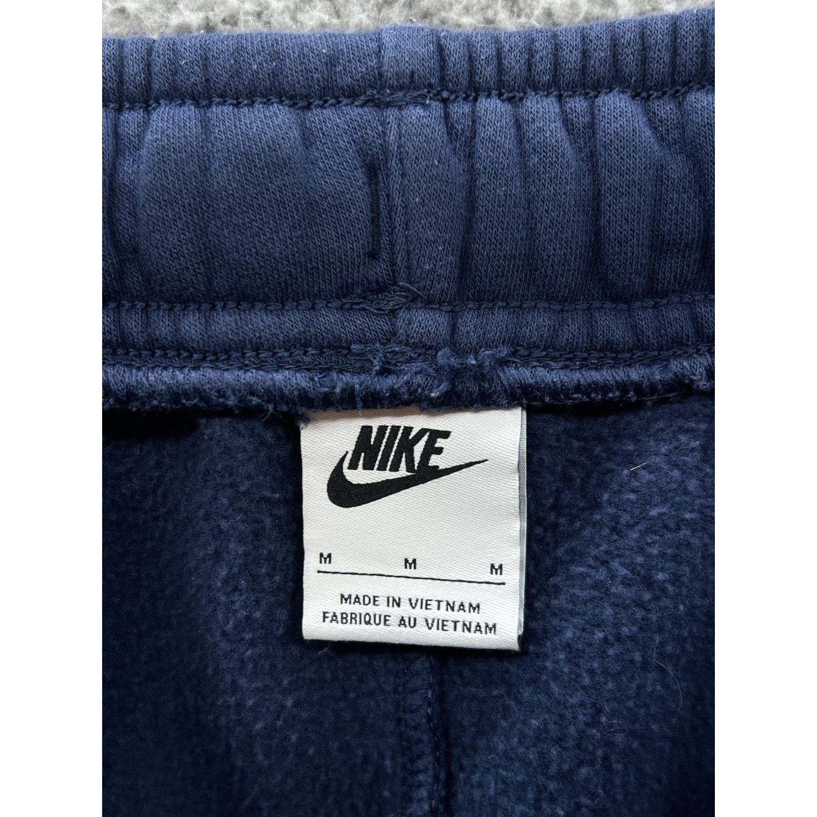 Nike Nike Air Retro Fleece Large Cargo Pants Navy Blue FN7693 410 Size US 34 / EU 50 - 3 Thumbnail