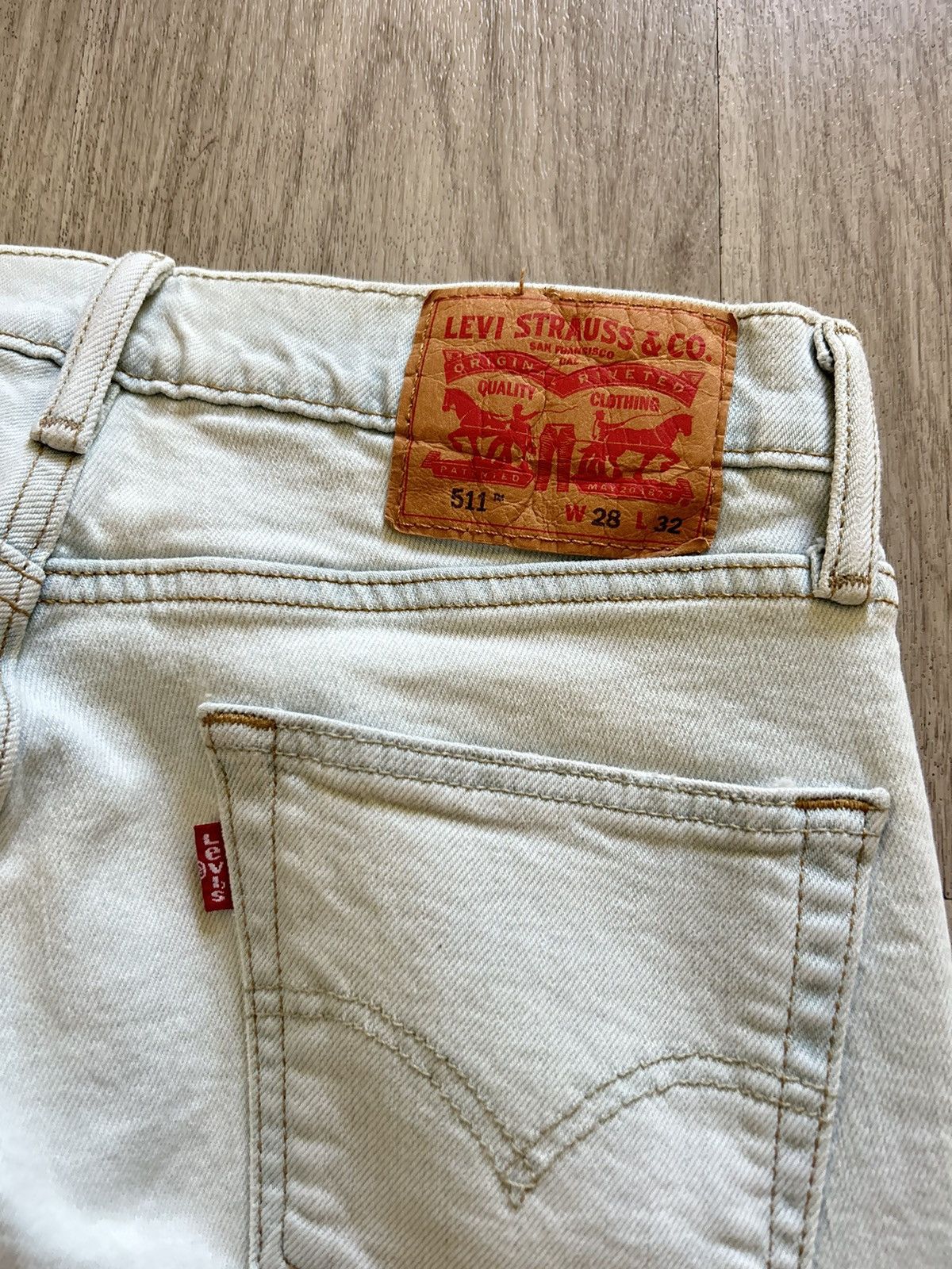 Levi's Light wash cropped denim Size US 28 / EU 44 - 3 Thumbnail