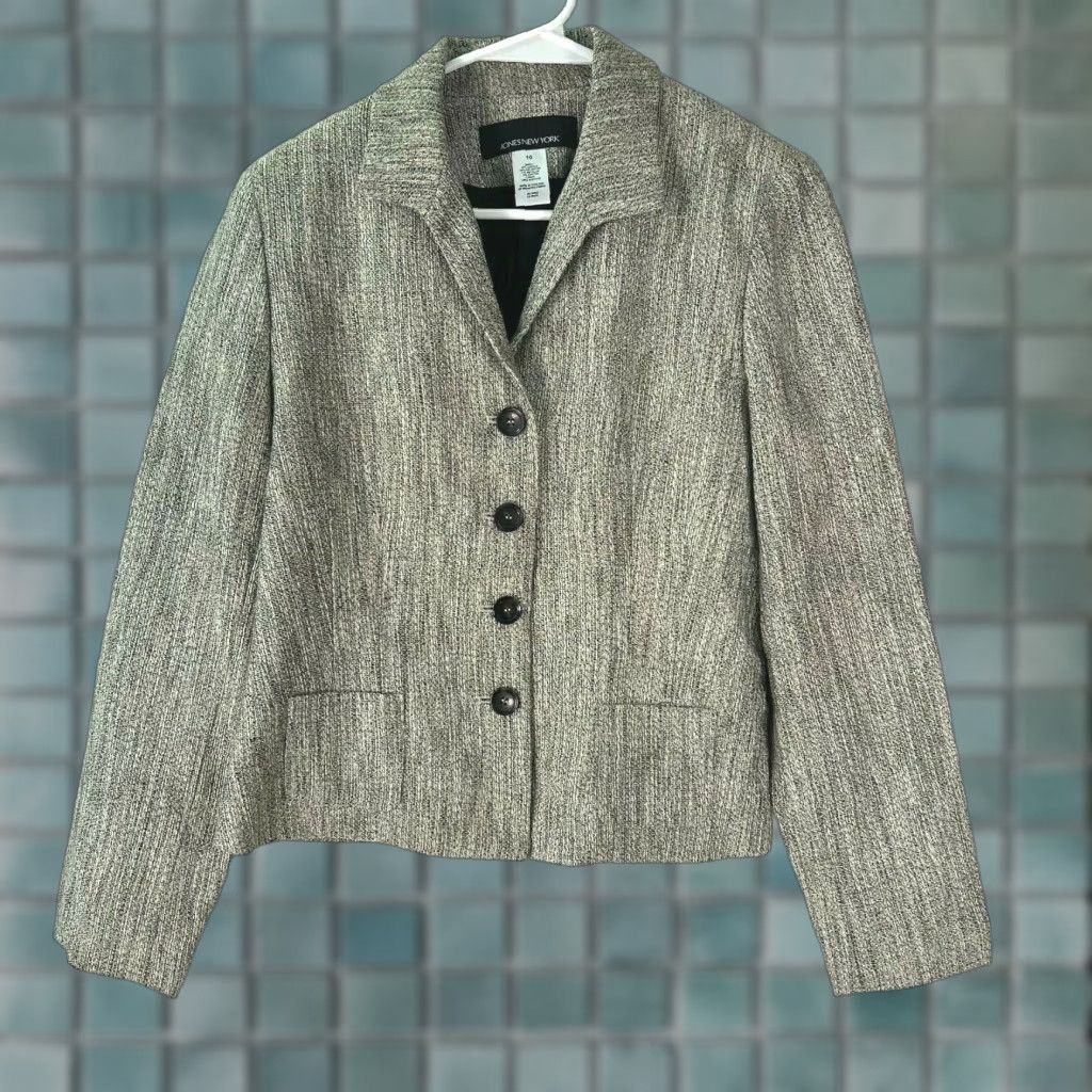Jones New York Jones New York Blazer Womens Jacket Solid Black Size 10 Pockets Lined Button Jacket Style Classic Size L / US 10 / IT 46 - 1 Thumbnail