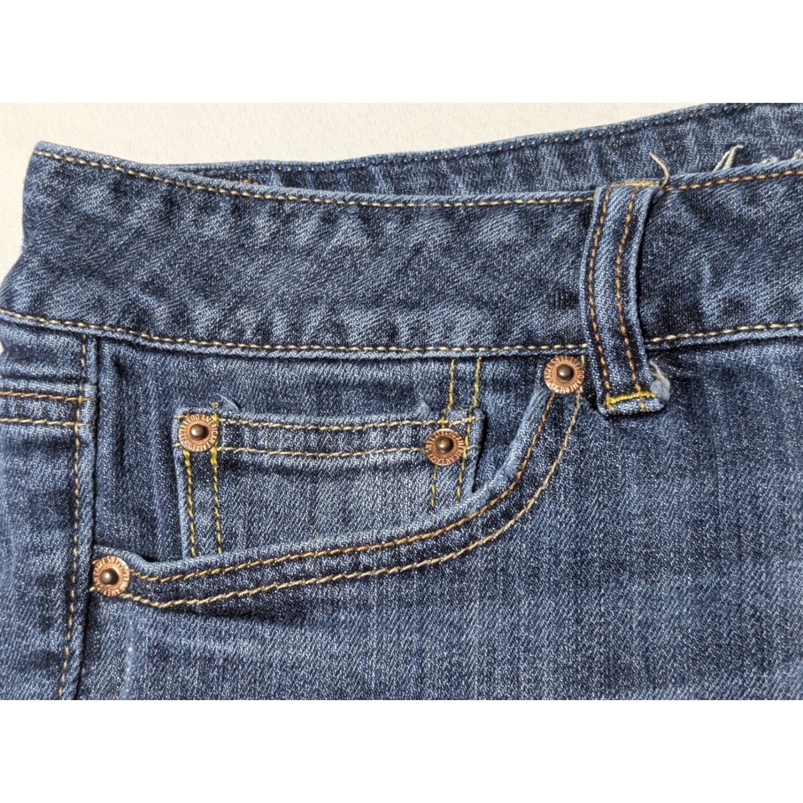 American Eagle Outfitters AMERICAN EAGLE STRETCH Women 6 Denim Blue Jean Shorts Casual 5-Pocket Design Low Rise Size 28" / US 6 / IT 42 - 7 Thumbnail