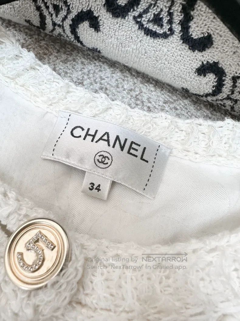 Chanel Chanel 21S beige white tassel beaded knitted cardigan jack Size XXS / US 00 / IT 34 - 5 Thumbnail