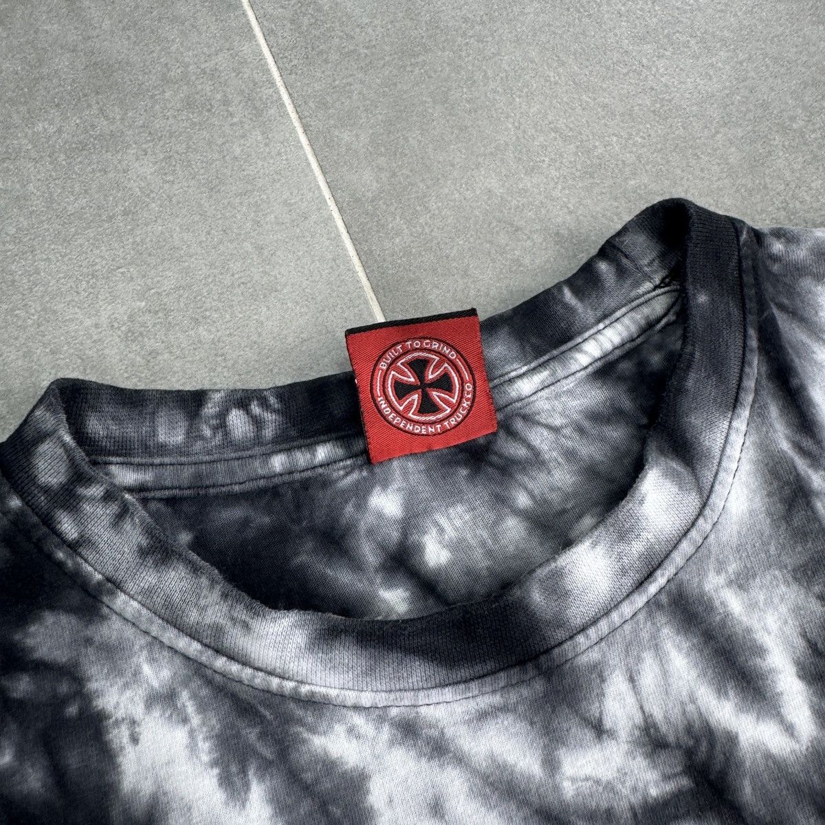 Independent Truck Co. Independent Truck Company Tie Dye Y2K T-Shirt Men Size M Size US M / EU 48-50 / 2 - 9 Thumbnail