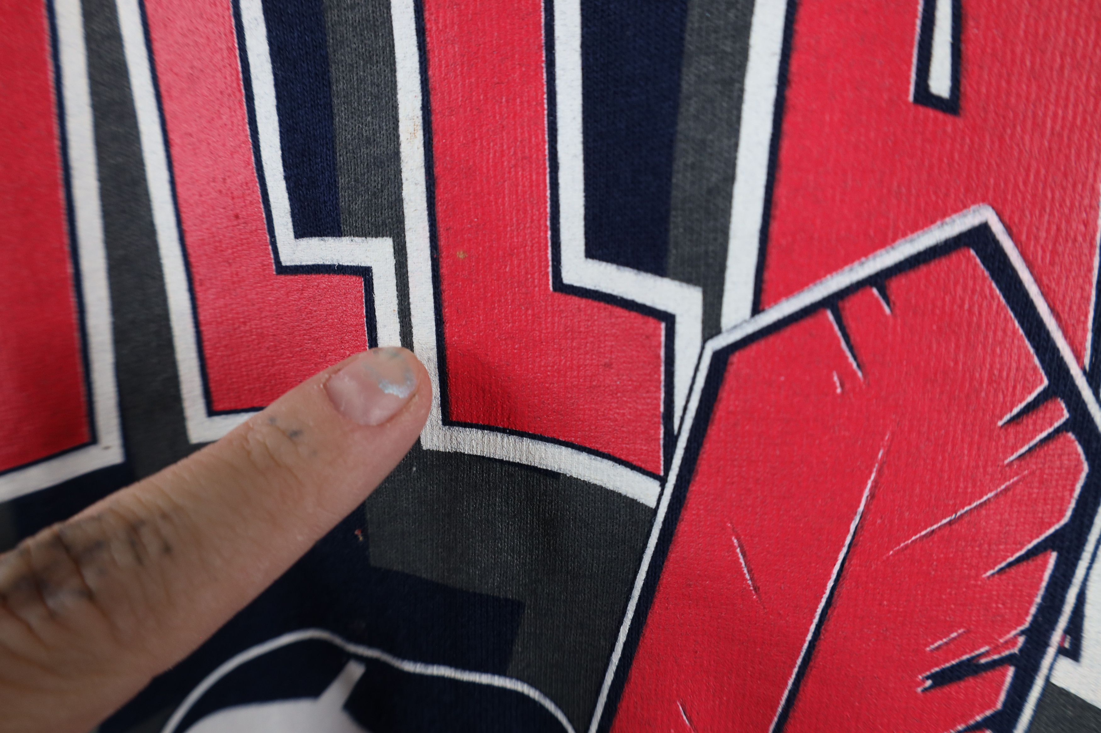 Vintage Vintage 90s Cleveland Indians Baseball Big Logo T-Shirt Size US L / EU 52-54 / 3 - 7 Thumbnail