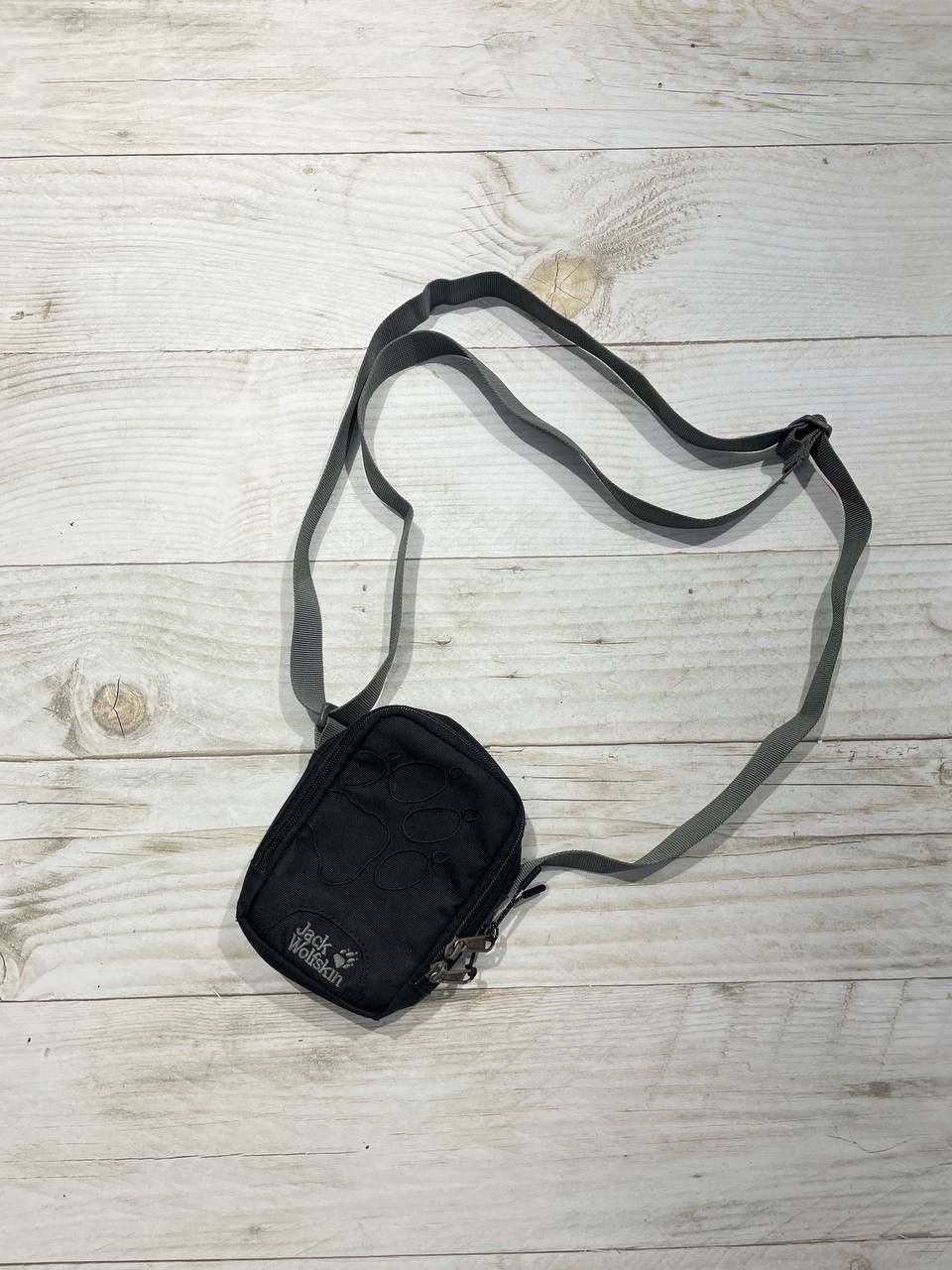 Jack Wolfskin Vintage Jack Wolfskin Messenger Mini Bag Black Y2K Size ONE SIZE - 2 Thumbnail