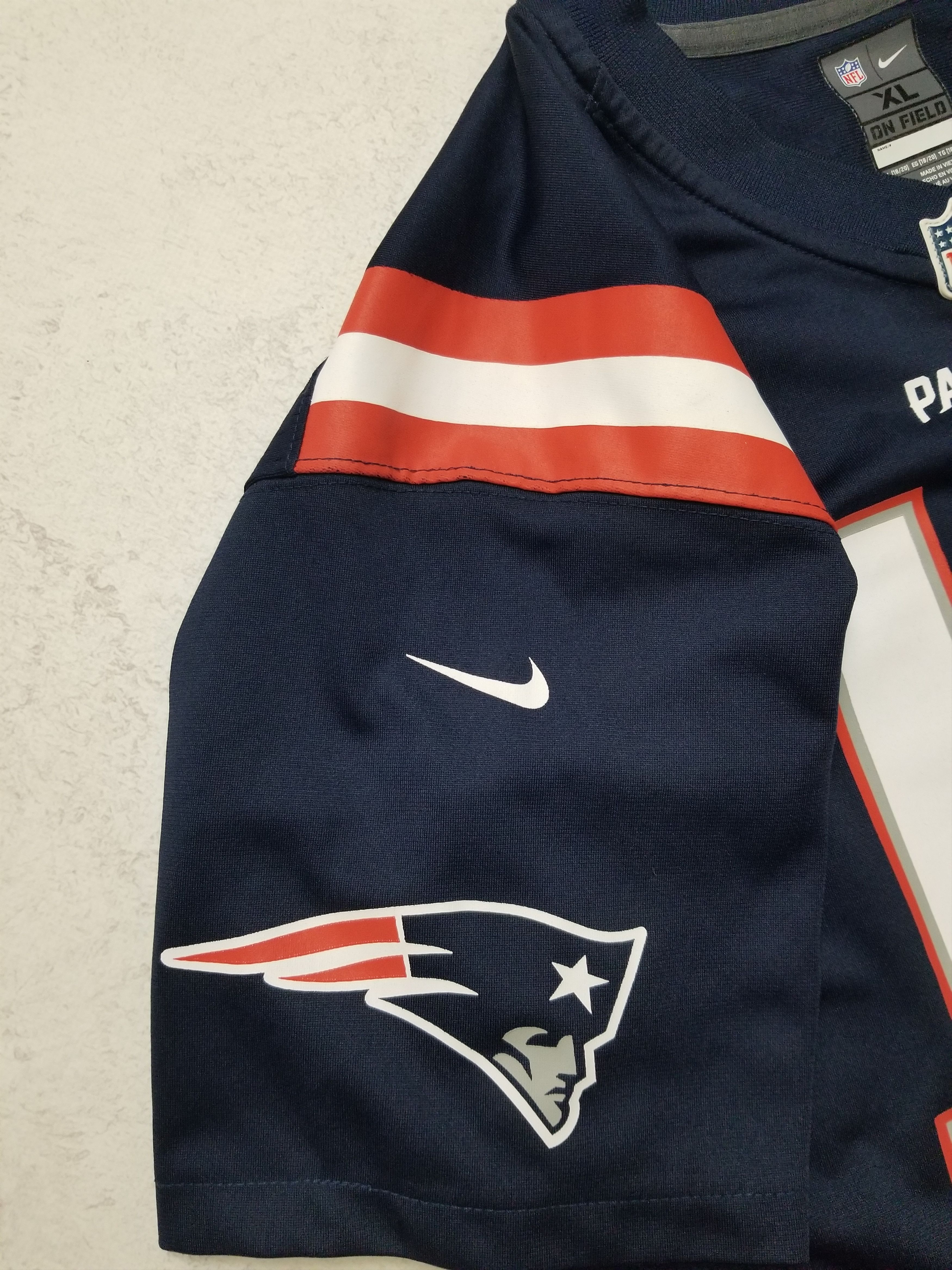 Nike Nike Tom Brady #12 New England Patriots NFL Jersey Youth XL Size US XS / EU 42 / 0 - 8 Thumbnail