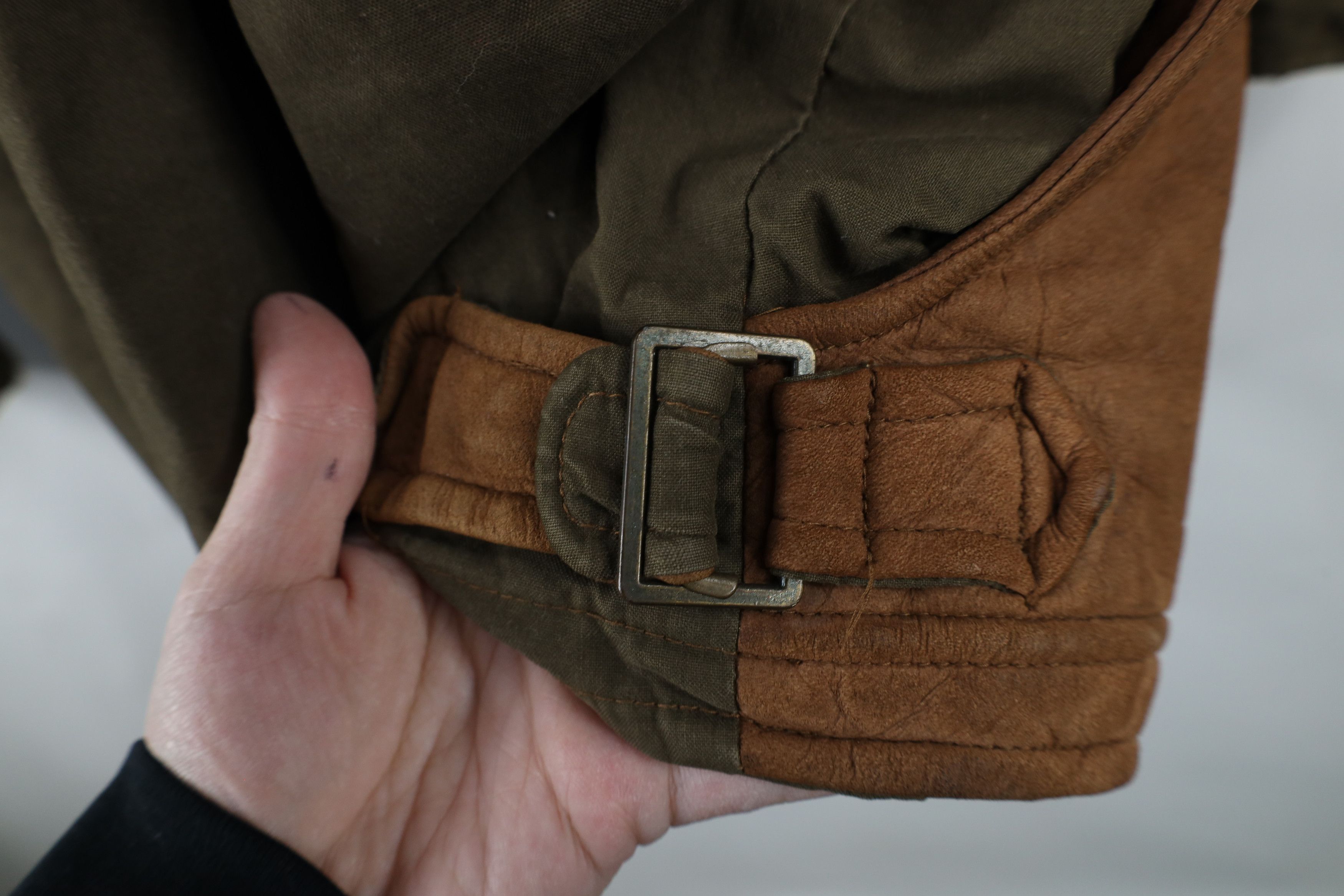 Vintage Vintage 90s Convertible Lined Suede Leather Vest Jacket Size US L / EU 52-54 / 3 - 9 Thumbnail