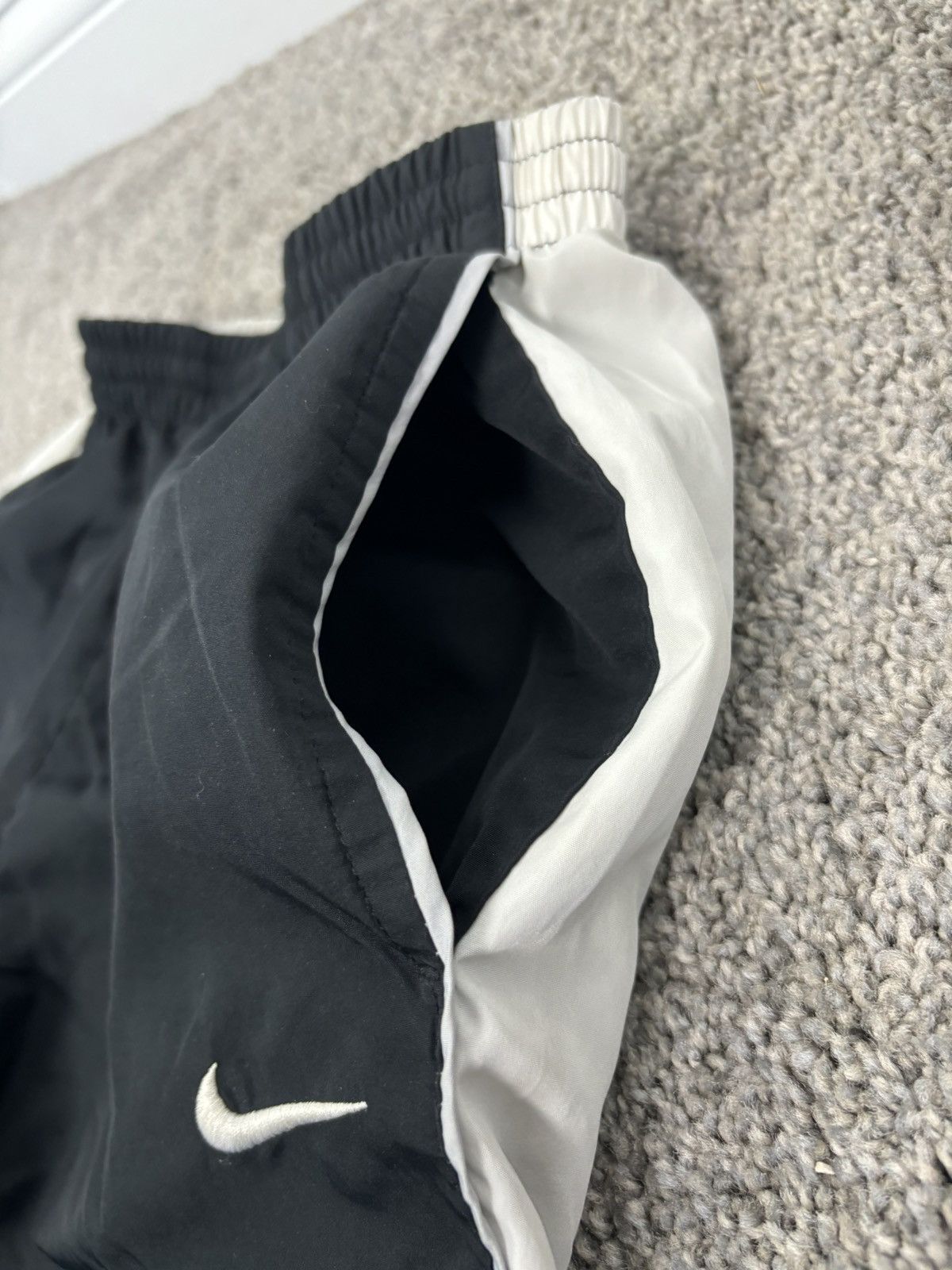 Nike Y2k black nike track pants Size US 26 / EU 42 - 7 Thumbnail