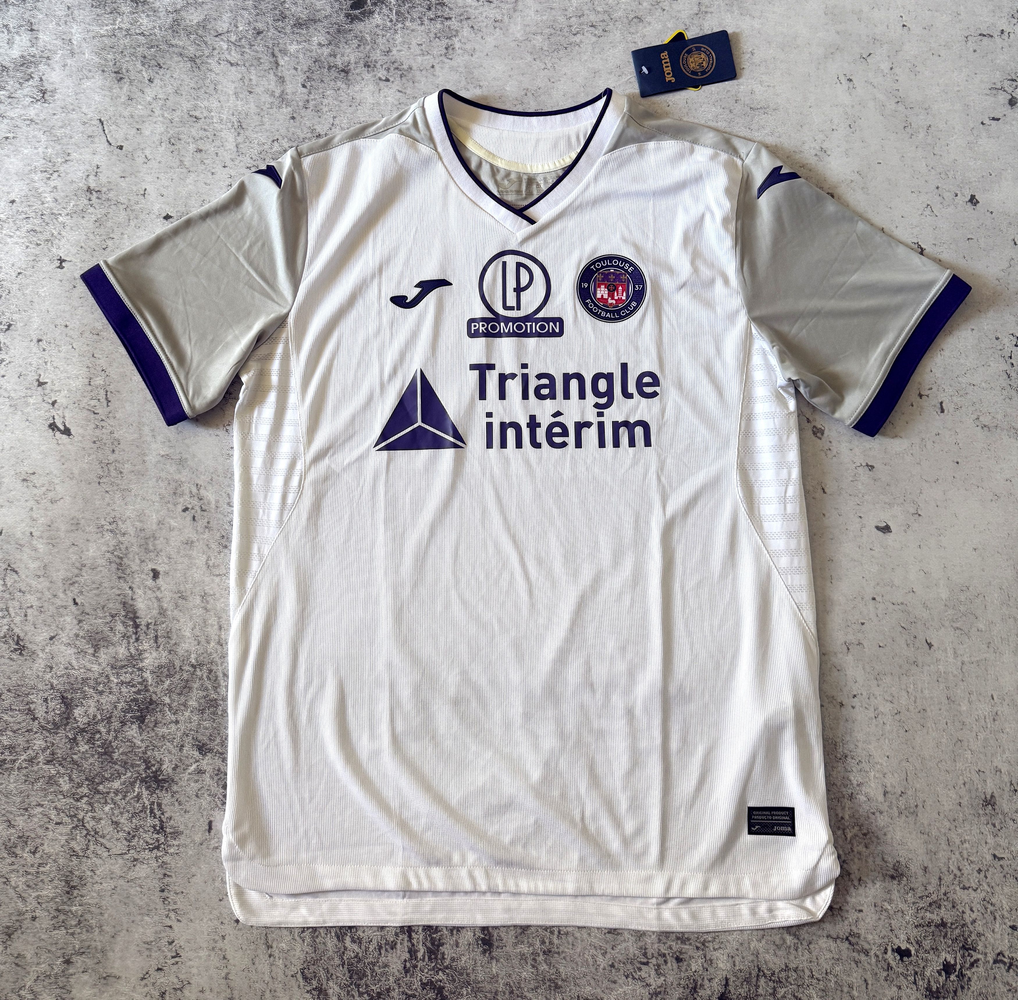 Joma Toulouse 2020 AWAY FOOTBALL SOCCER SHIRT JERSEY SIZE XL Size US XL / EU 56 / 4 - 1 Thumbnail