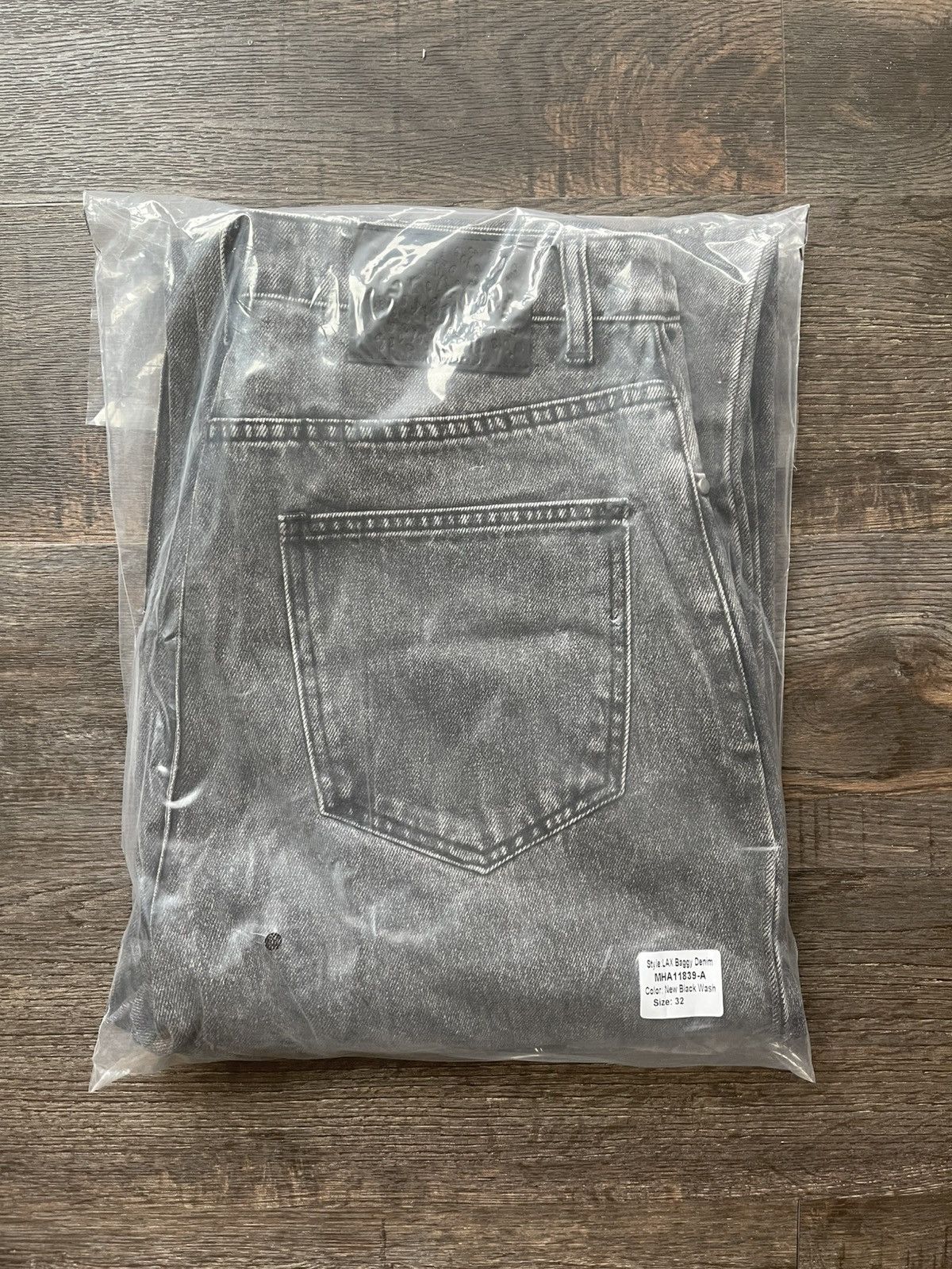 Basketcase.gallery - Lax Baggy Denim (Black) – JUICESTORE