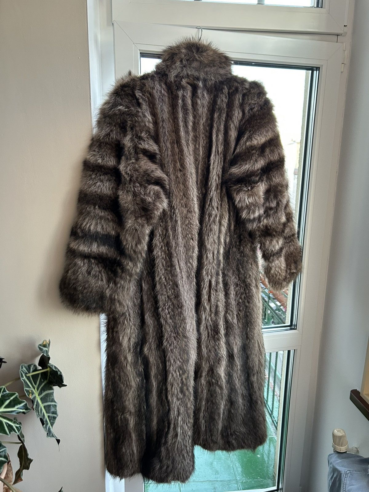 Vintage Vintage Raccoon Fur Cloak Avant Garde Archive 90s Rare Size US L / EU 52-54 / 3 - 2 Thumbnail