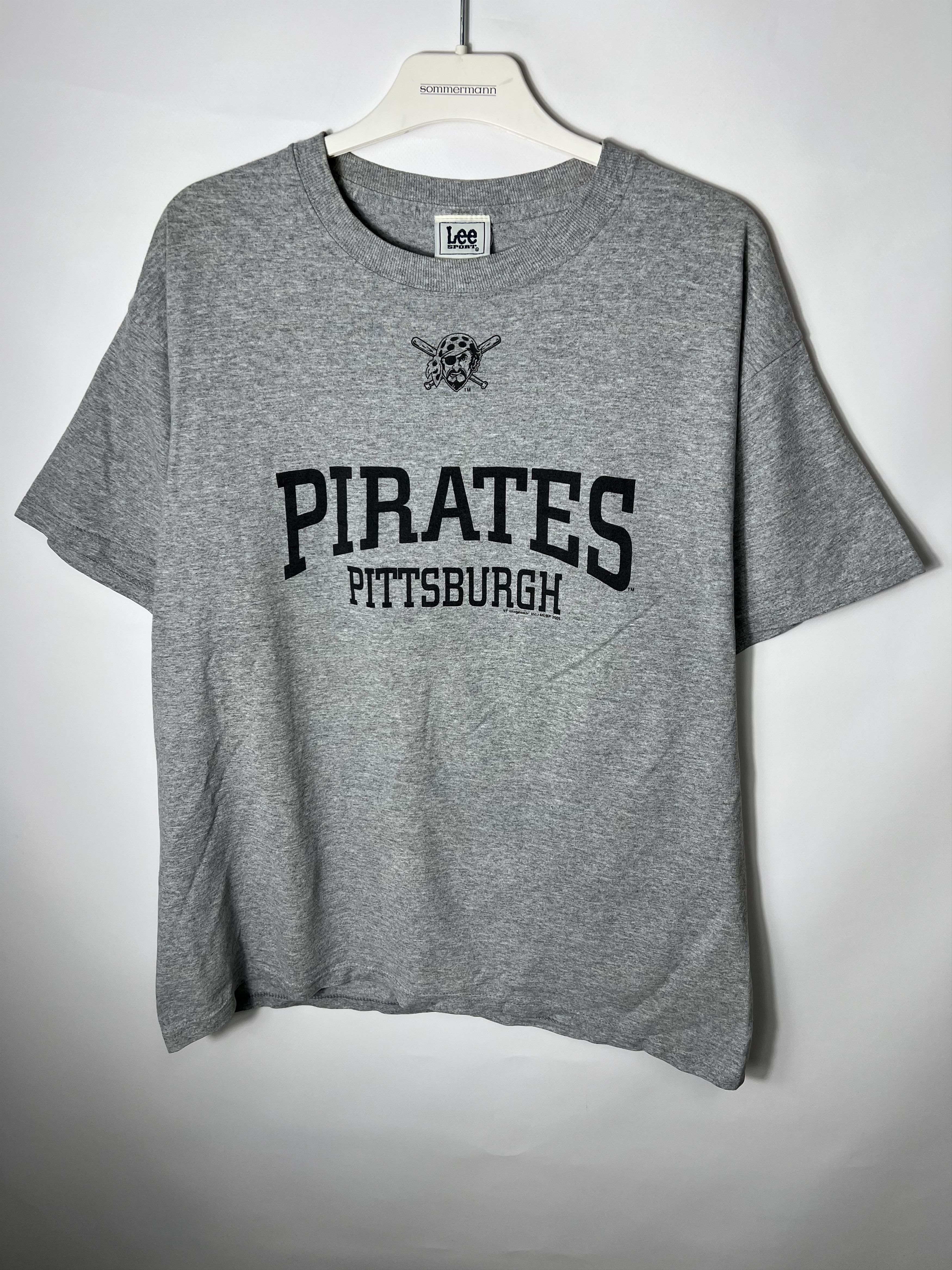 MLB Vintage 2005 Pittsburgh Pirates Logo Lee Sport T-Shirt Size US L / EU 52-54 / 3 - 1 Thumbnail