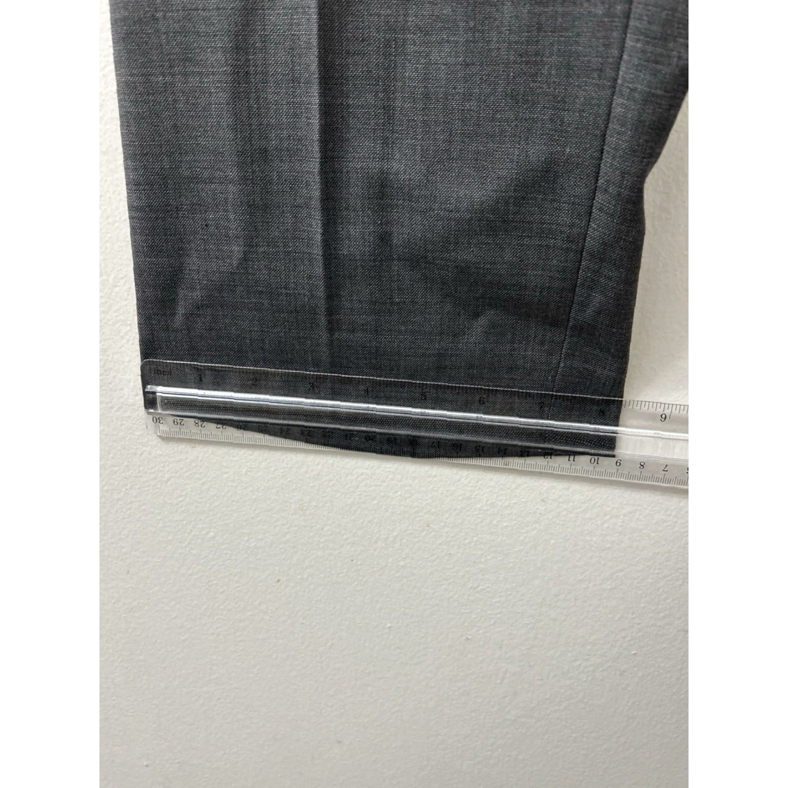 Ralph Lauren Lauren Ralph Lauren Dress Pants Mens 40x30 Gray Wool Blend Classic Fit NWT Flat Front Wrinkle Resistant Pockets 70% Wool YKK Dry Clean Only Size US 40 / EU 56 - 7 Thumbnail