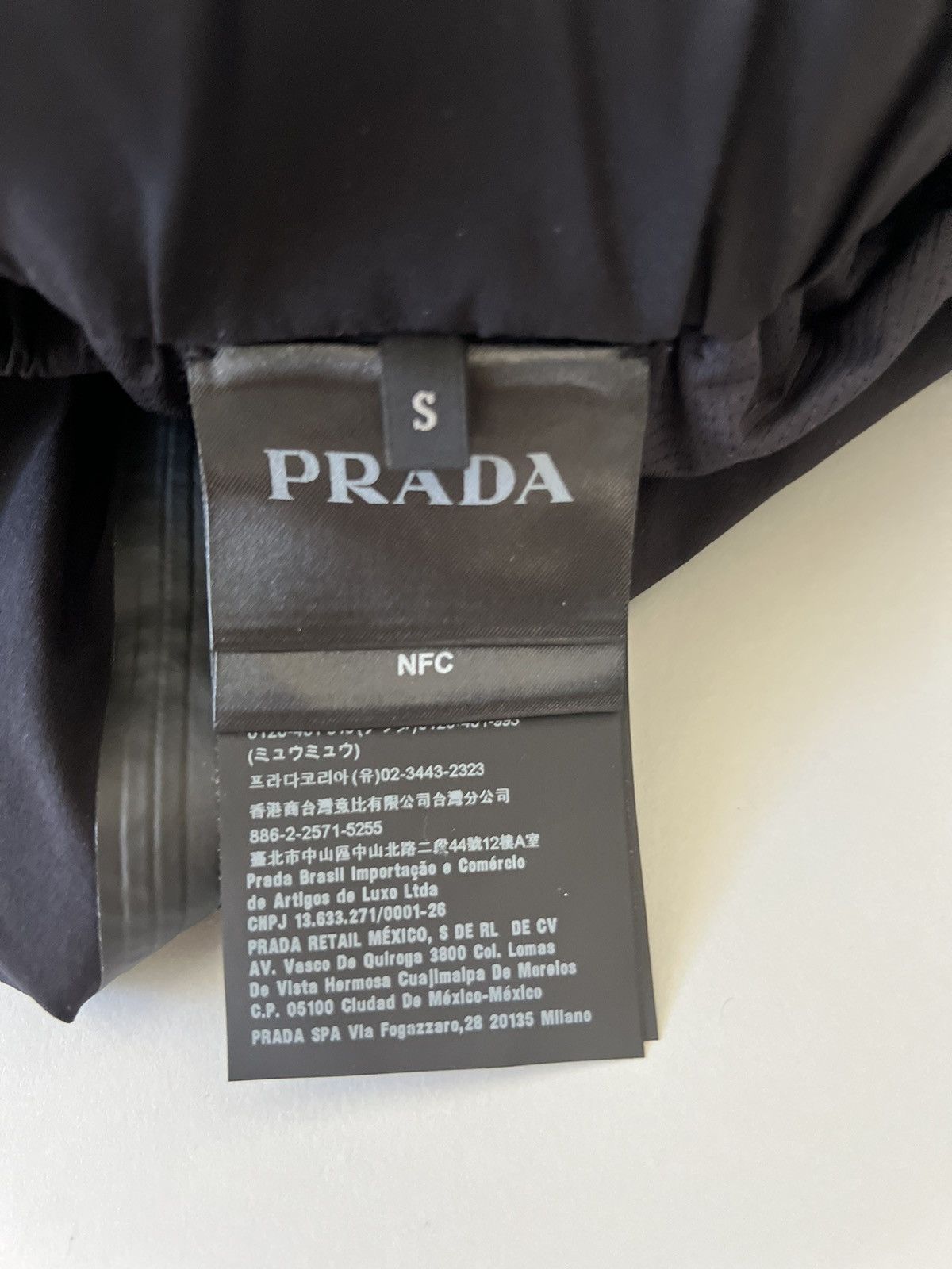 Prada Prada Stretch Re-Nylon Shorts Size US 30 / EU 46 - 8 Thumbnail