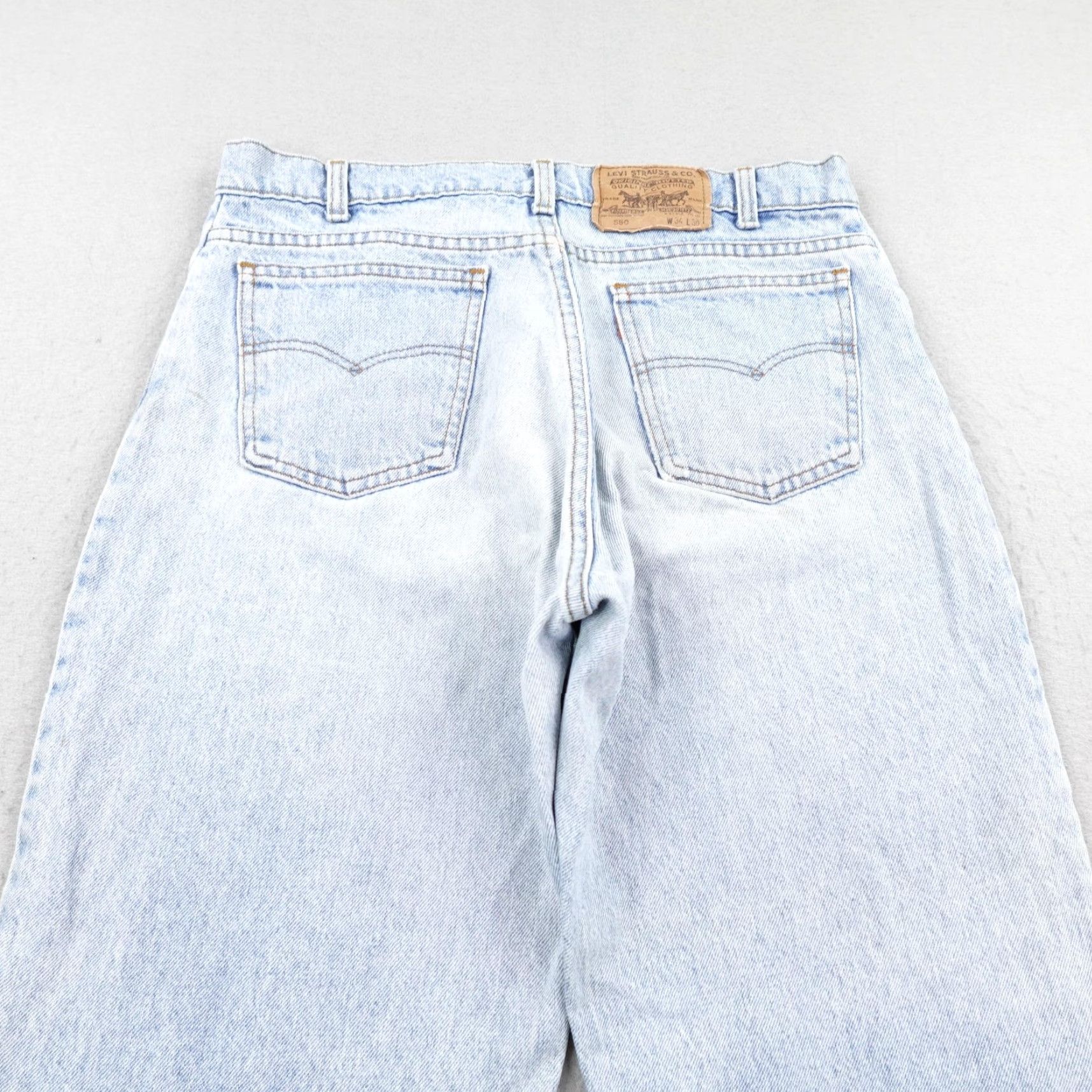 Levi's Vintage Levis Jeans Mens 34x30 Blue Denim 550 Loose Fit Tapered Orange Tab 90s Size US 34 / EU 50 - 7 Thumbnail