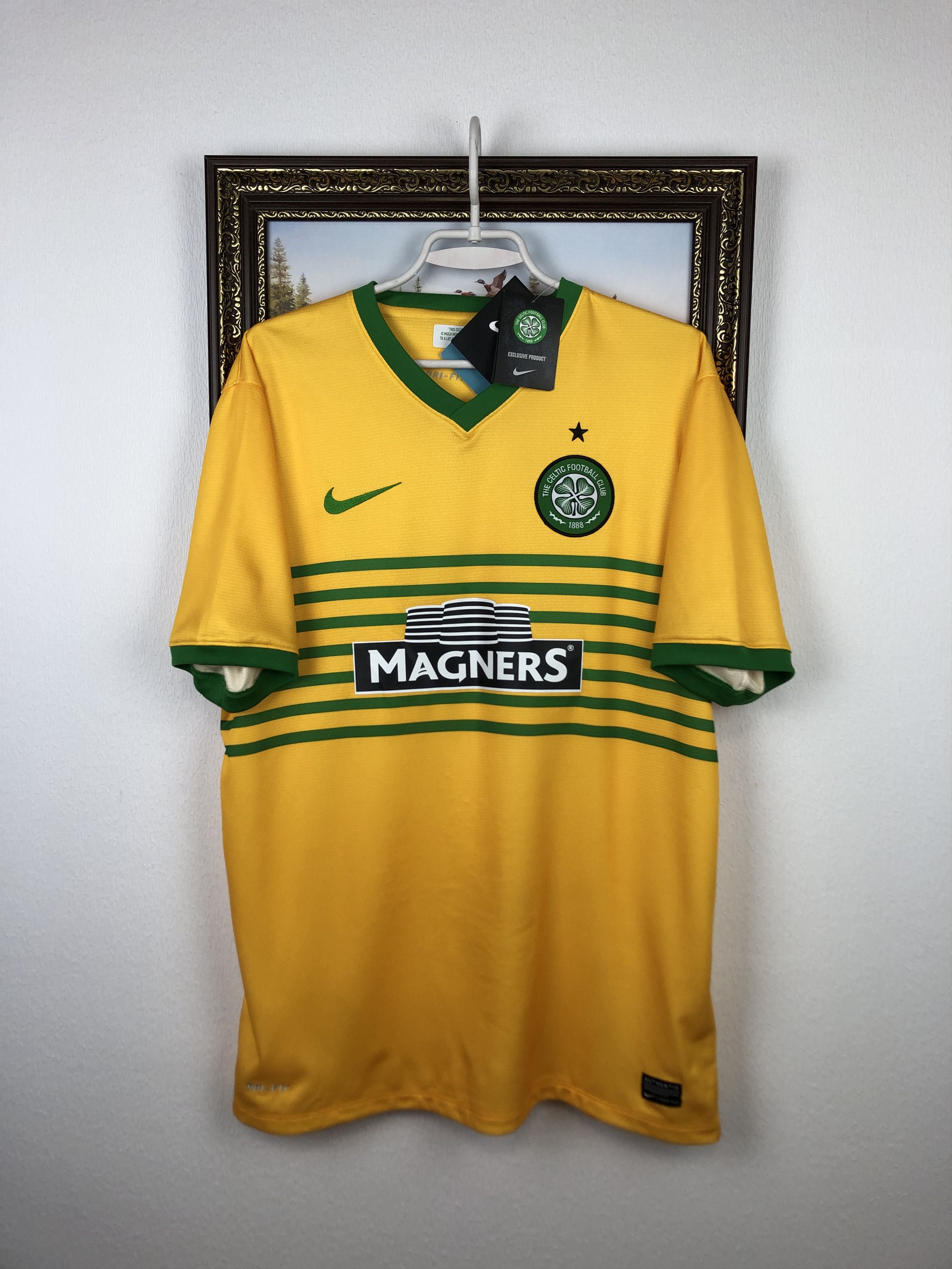 Nike Celtic football shirt 2013 Soccer Nike Jersey Trikot New Size US L / EU 52-54 / 3 - 1 Thumbnail