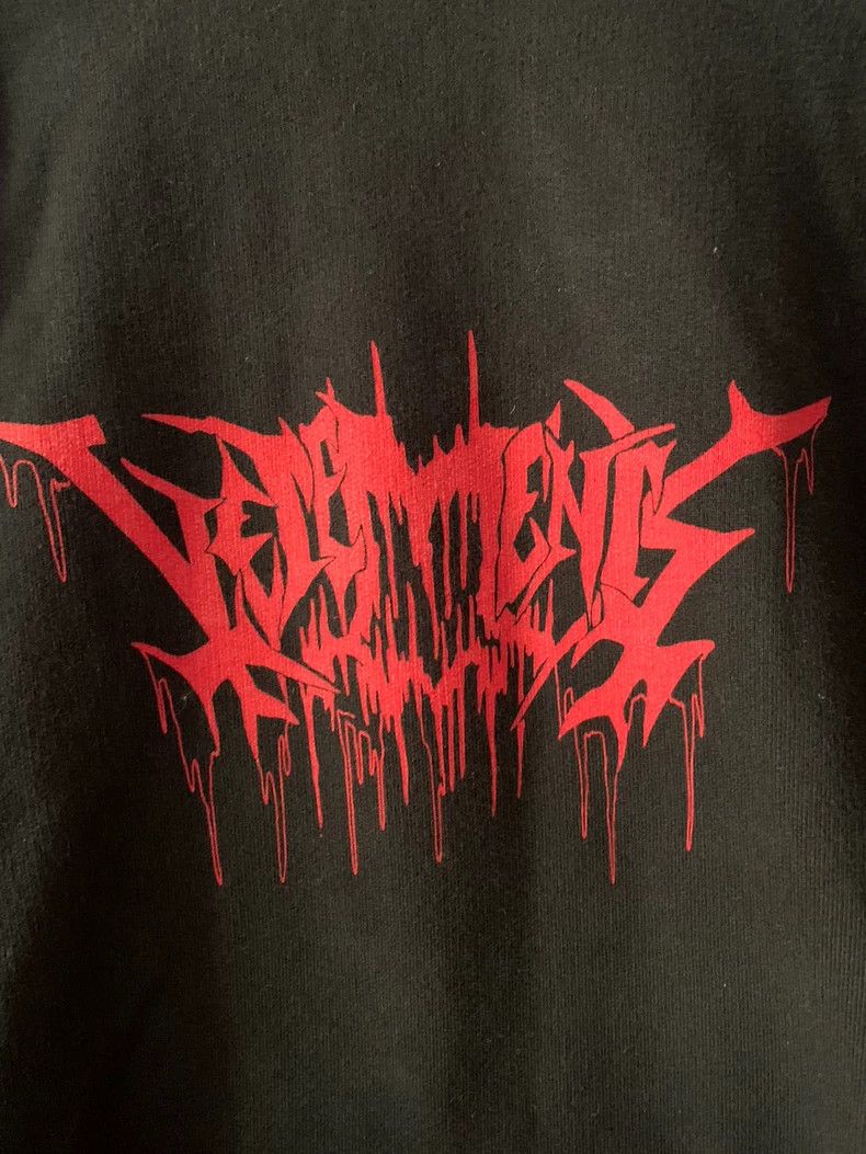 Vetements vetements 18ss Blood Drops Sanskrit Thick Sweatshirt 2501-N Size US XS / EU 42 / 0 - 2 Thumbnail