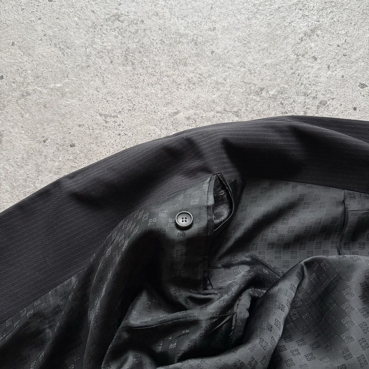 Givenchy Givenchy Men Black Pinstripe 3-Button Suit Blazer Jacket Size 40S - 8 Thumbnail