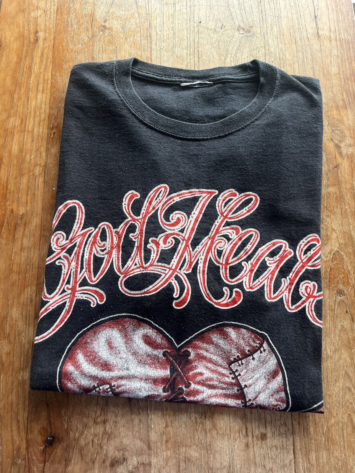 Vintage Vintage GOD HEALS Mark 5:34 Art design Tshirt Size US S / EU 44-46 / 1 - 1 Thumbnail