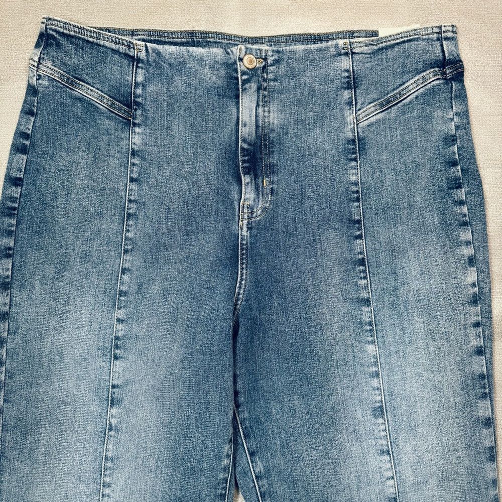 Free People NWT New Free People Curvy Wild Honey Flare Jean Size 35 Sho Size 35" - 5 Thumbnail