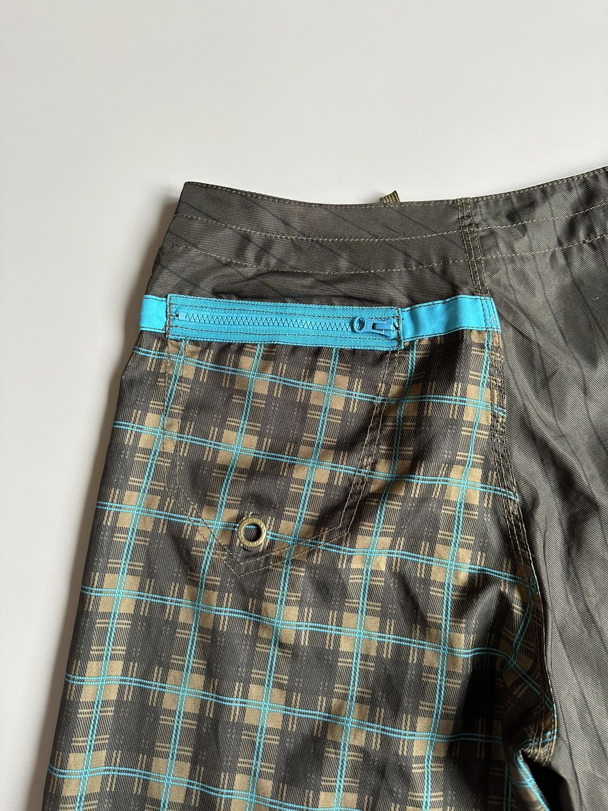 Oakley Vintage Oakley Shorts Big Logo Swimwear Surfing Style Y2K Size US 32 / EU 48 - 7 Thumbnail
