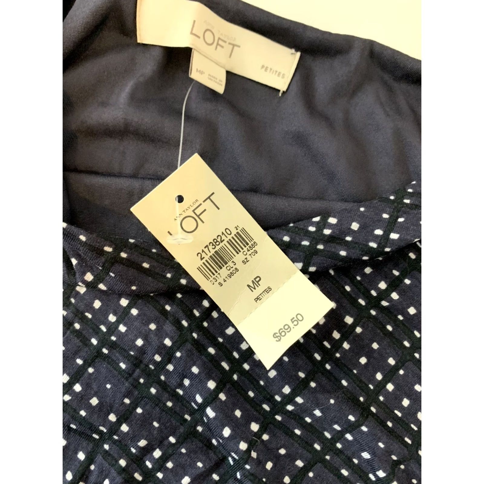 Ann Taylor NWT Ann Taylor Loft Dress Navy Blue White Geometric Short Sleeve Knee Length Women’s 1/2 Sleeve Petite Size M Pencil Dress Multicolor Casual Womens Size M / US 6-8 / IT 42-44 - 3 Thumbnail