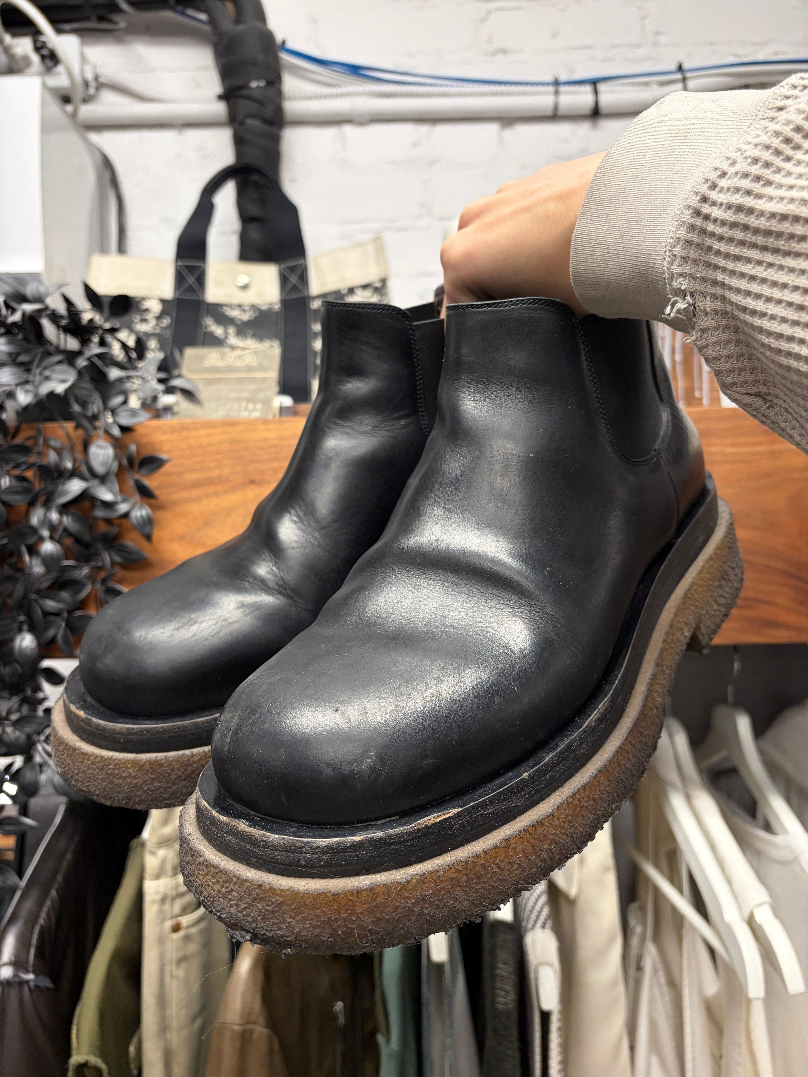 Bottega Veneta Bottega Veneta Black Calfskin Leather ‘Lug Sole’ Chelsea Boot Size US 8 / EU 41 - 3 Thumbnail