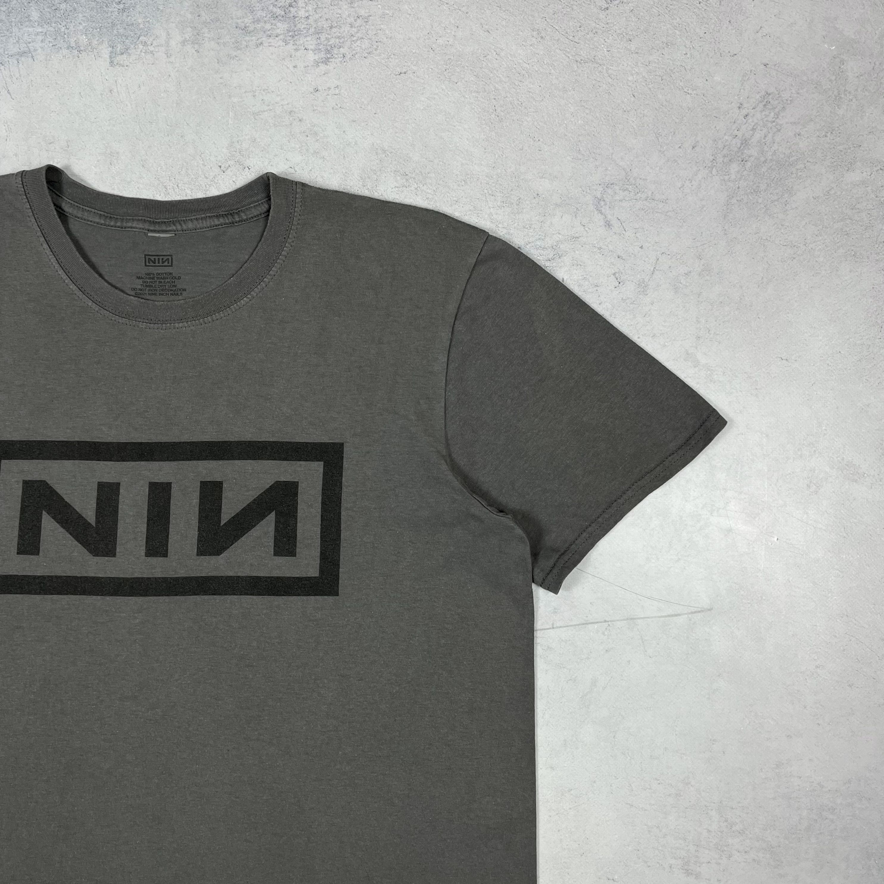 Band Tees Vintage Nine Inch Nails NIN Rock Band T Shirt 00’s Size US M / EU 48-50 / 2 - 2 Thumbnail