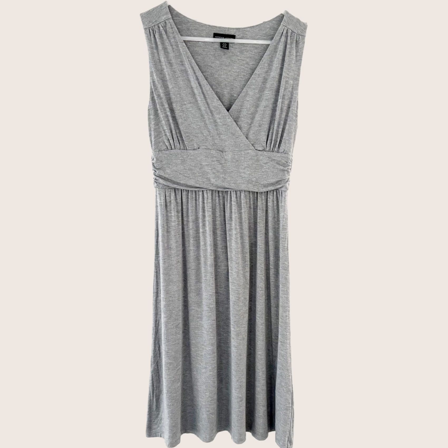 Vintage Adrienne Vittadini Jersey Dress Women’s Grey Knee Length M Size M / US 6-8 / IT 42-44 - 1 Thumbnail