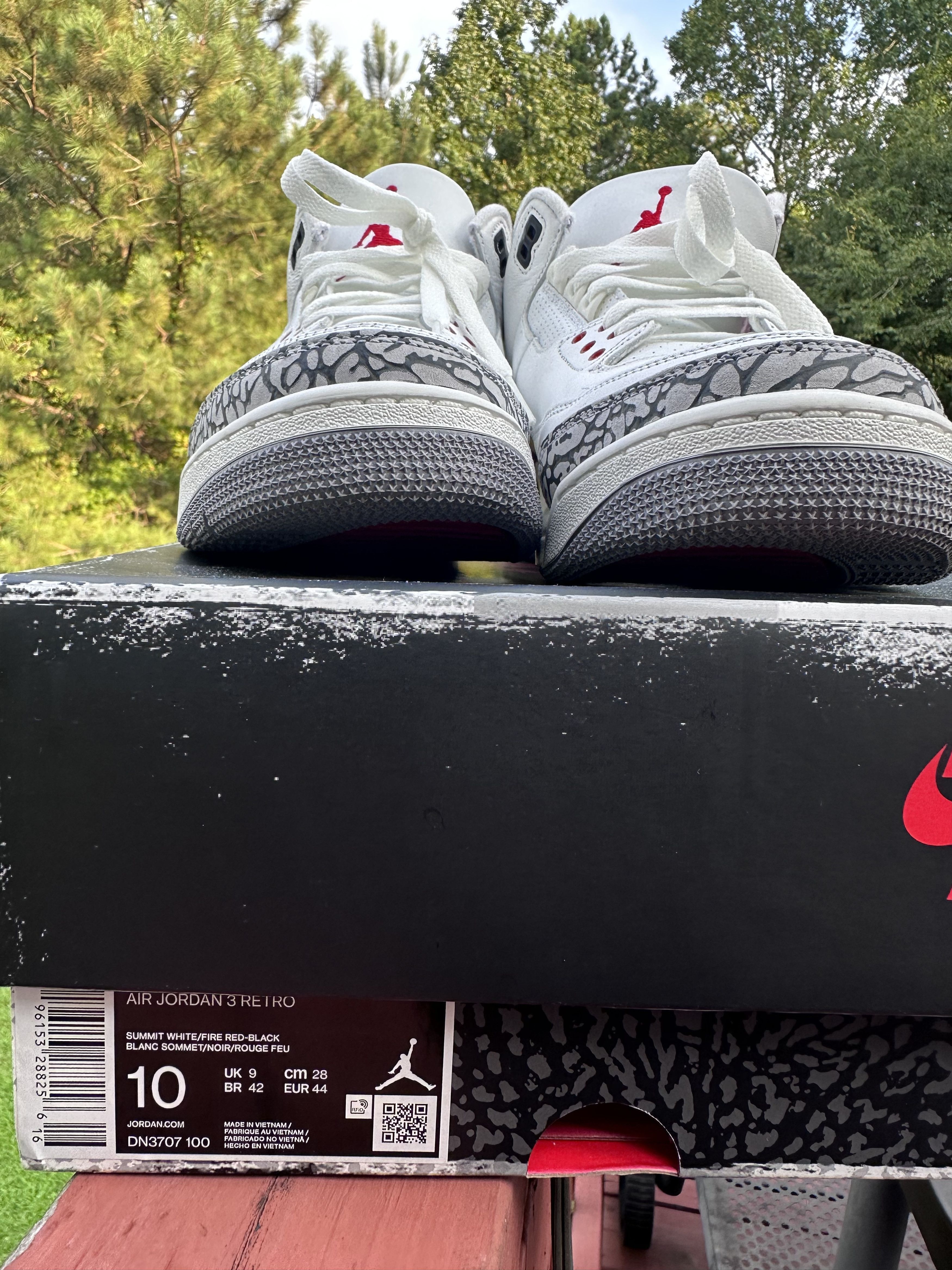Jordan Brand Jordan 3 White Cement Reimagined Size 10 Size US 10 / EU 43 - 2 Thumbnail