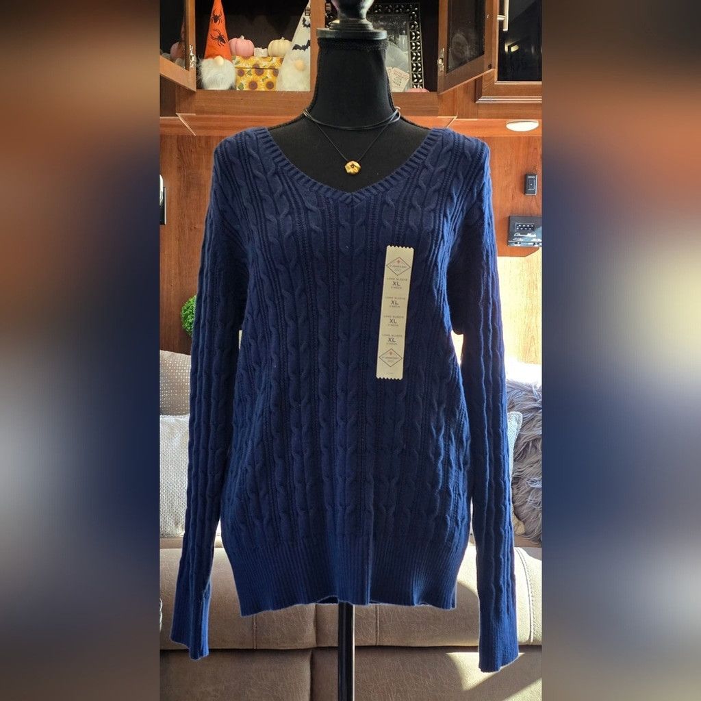 St. Johns Bay St. John's Bay Navy Blue Cable Knit Sweater NWT Size XL / US 12-14 / IT 48-50 - 1 Thumbnail
