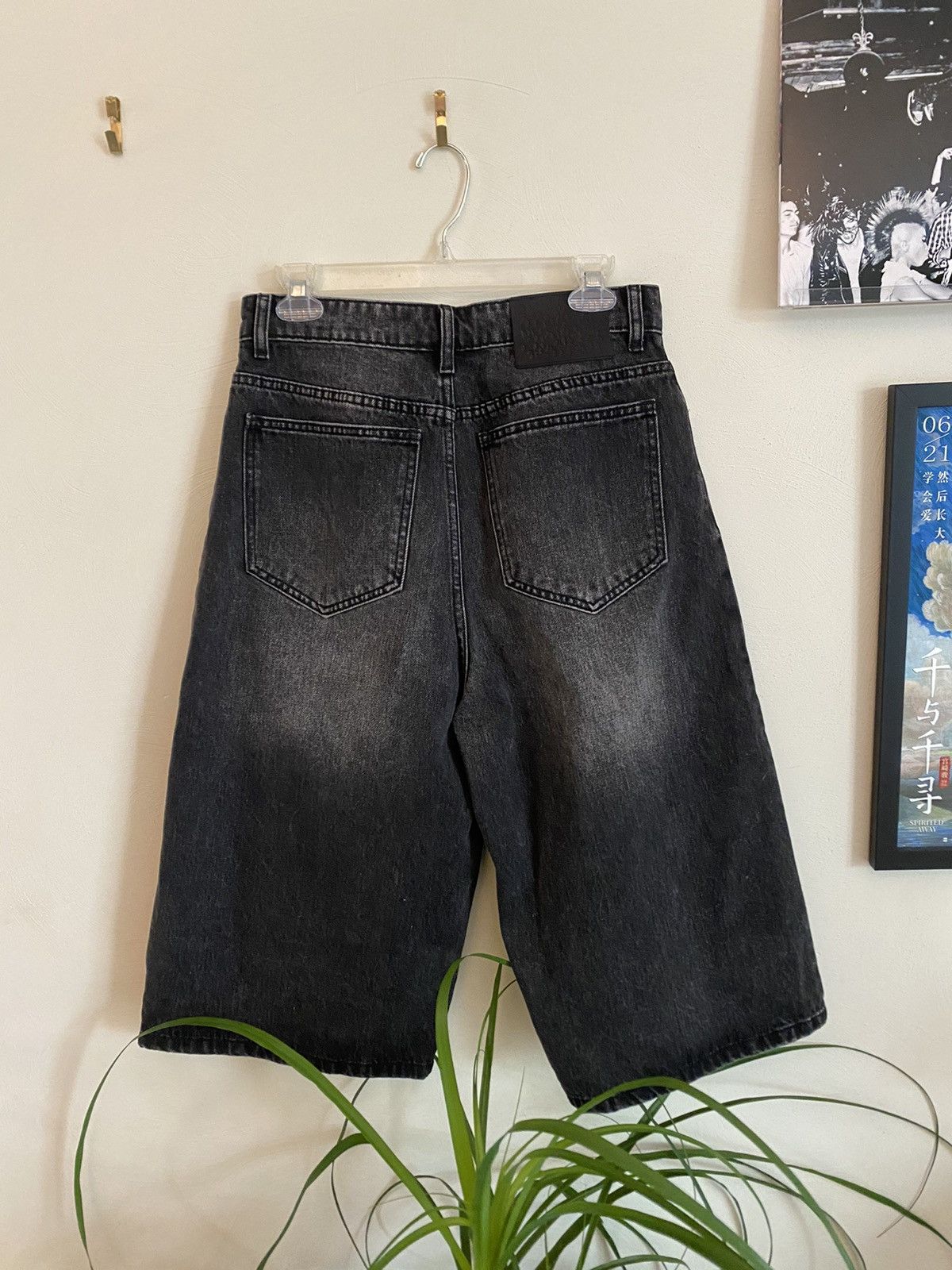 BASKETCASE GALLERY BREACHER DENIM SHORTS