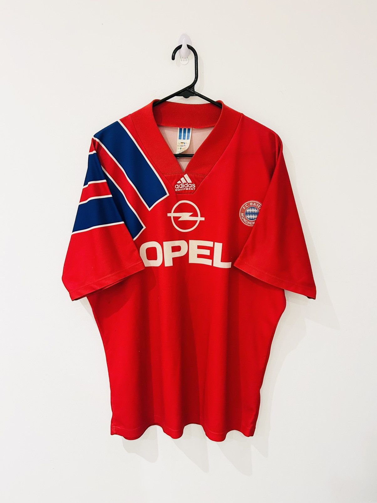 Adidas Fc Bayern Munich 1991/93 home jersey Size US L / EU 52-54 / 3 - 1 Thumbnail