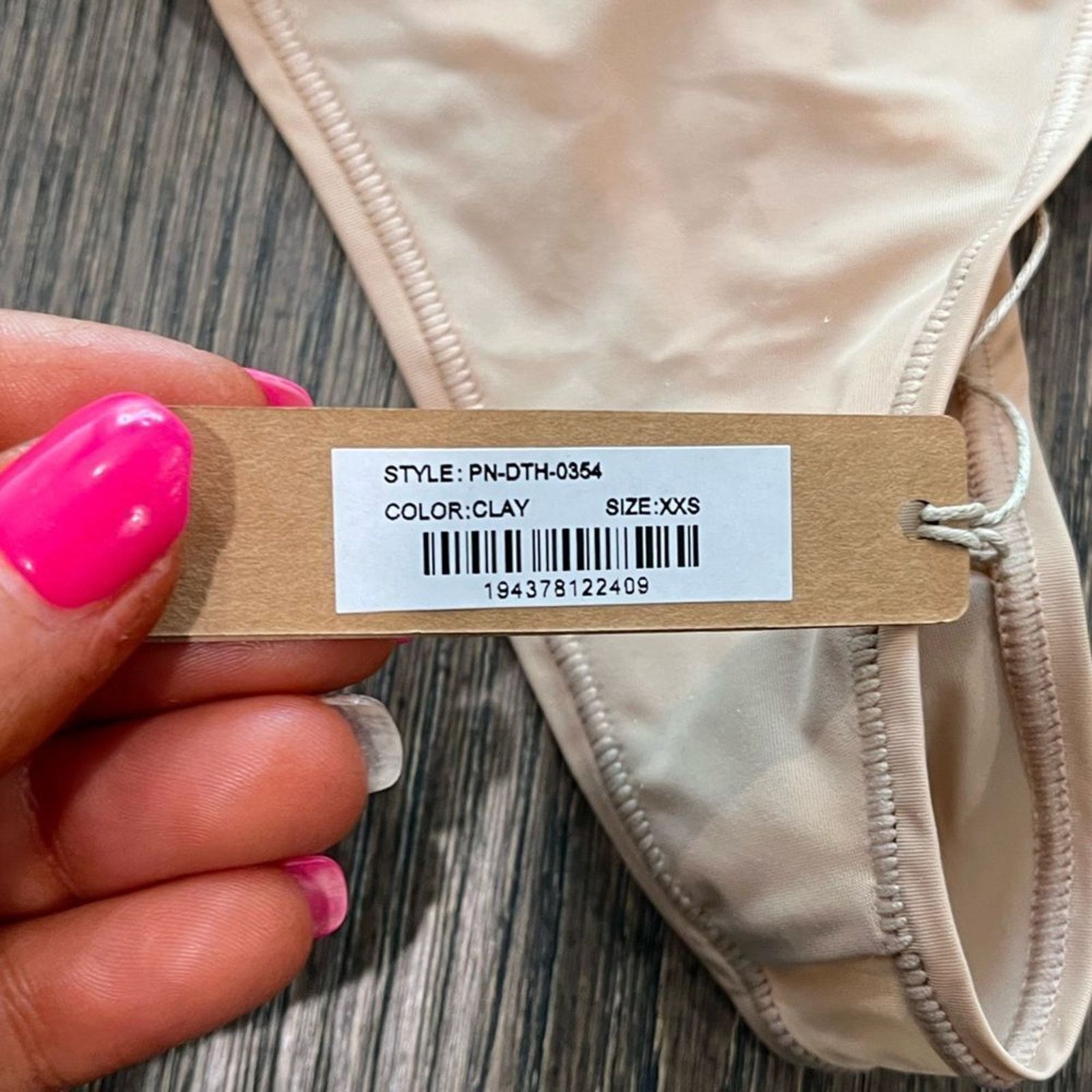 SKIMS NWT Skims Fits Everybody Dipped Front Thong Clay Size XXS Size ONE SIZE - 2 Thumbnail