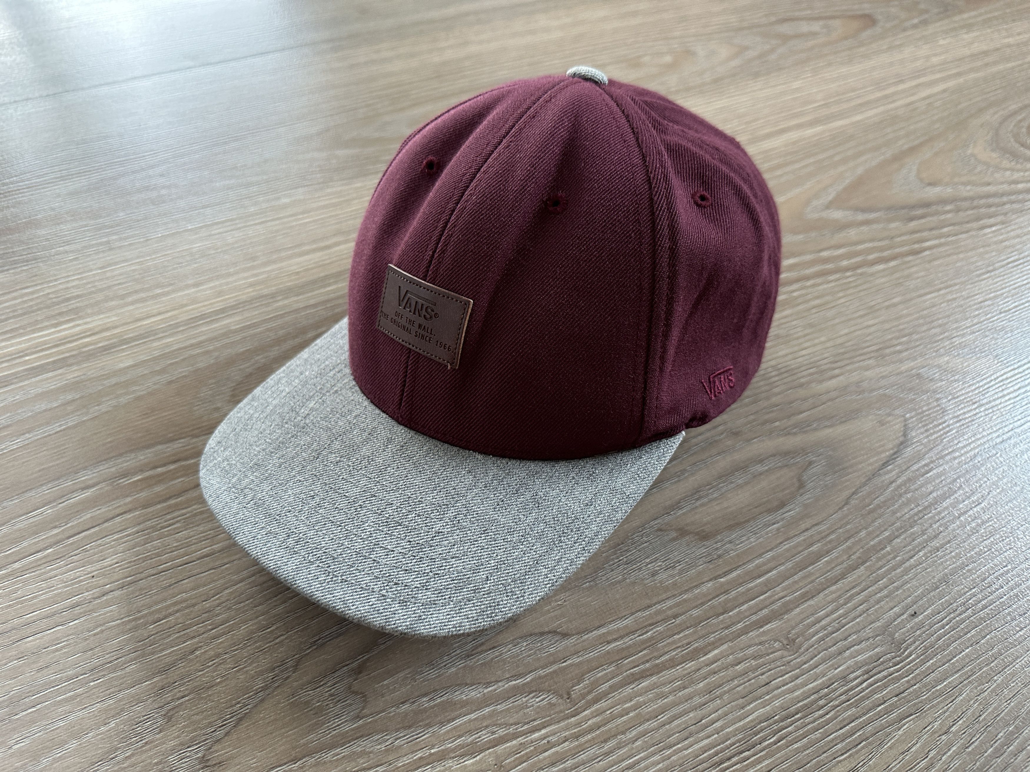 Starter × Vans Vintage Starter x Vans Burgundy Snapback Hat Size ONE SIZE - 1 Thumbnail