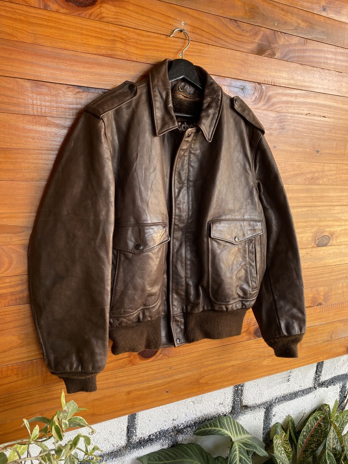 Schott Vintage 70s Schott Leather Flight Jacket Made USA Size 44 Size US XL / EU 56 / 4 - 6 Thumbnail