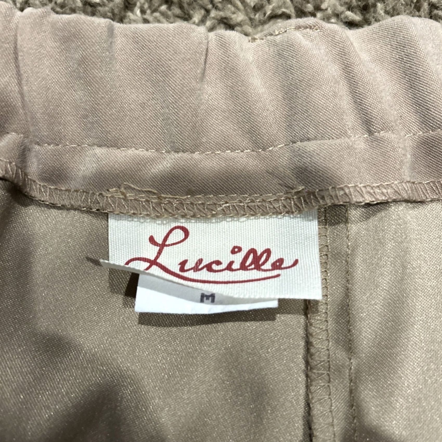 Vintage Vintage Lucille Skirt Women’s M Khaki Velvet Feel Flare Polyester A36 Size 32" / US 10 / IT 46 - 2 Thumbnail
