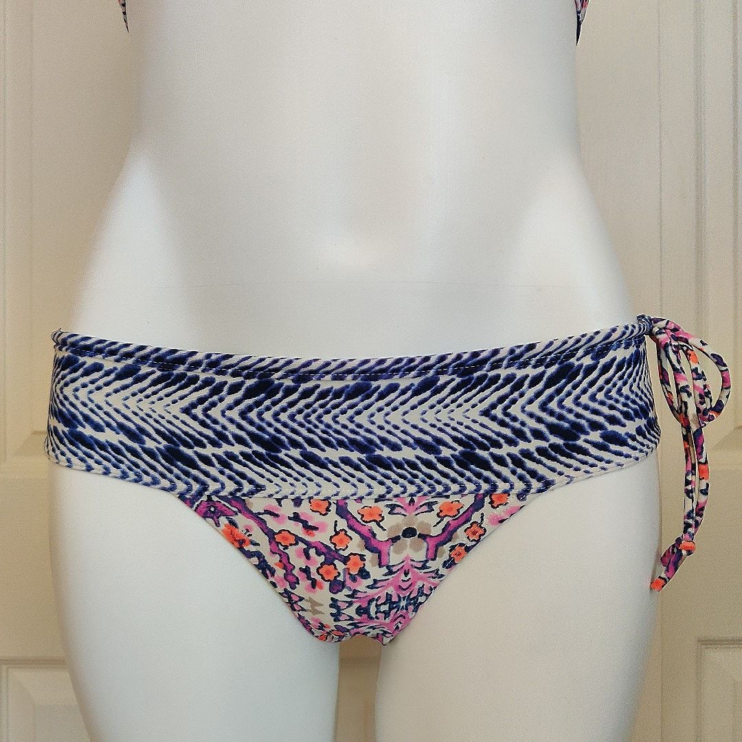 Athleta Athleta floral high top halter bikini set sz XS/S Size ONE SIZE - 3 Thumbnail
