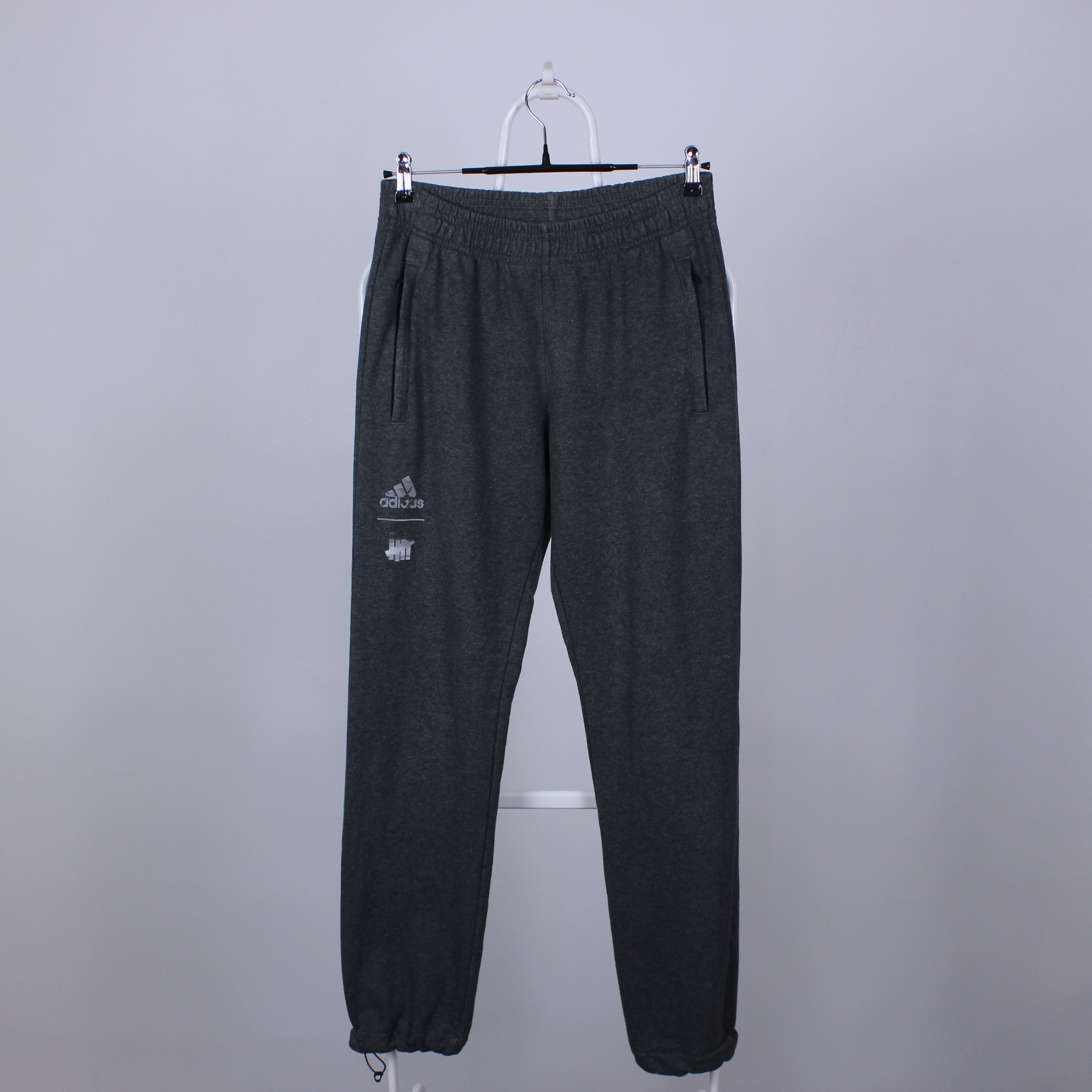 Adidas × Undefeated adidas x Undefeated Sweat Pant gray joggers M Size US 32 / EU 48 - 7 Thumbnail