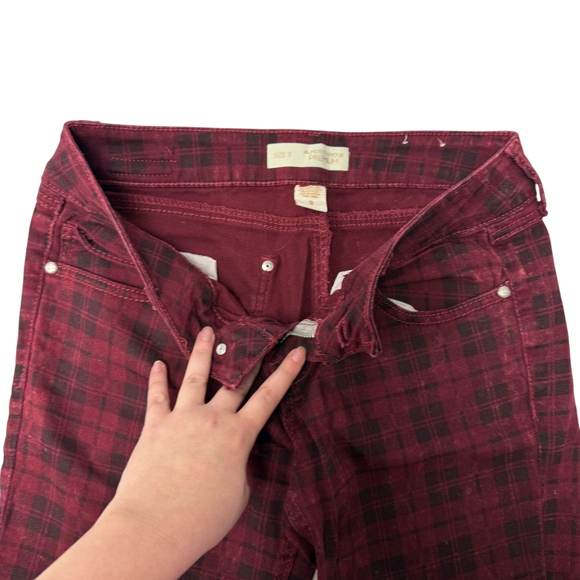 Almost Famous Vtg Almost Famous Stretchy Maroon Black CHECKER Grunge Jeans Size 32" / US 10 / IT 46 - 5 Thumbnail