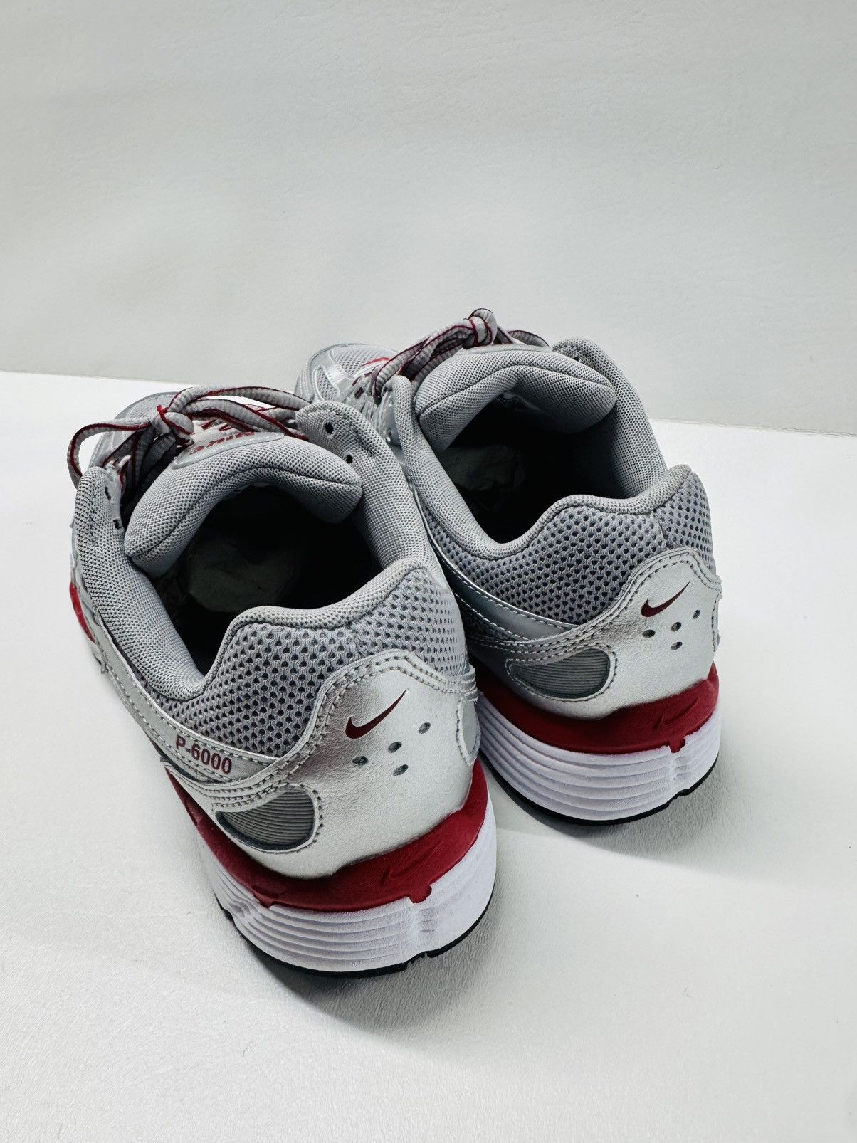 Nike Nike P 6000 Metallic Silver/Gym Red/Cool Grey Size US 11.5 / EU 44-45 - 5 Thumbnail