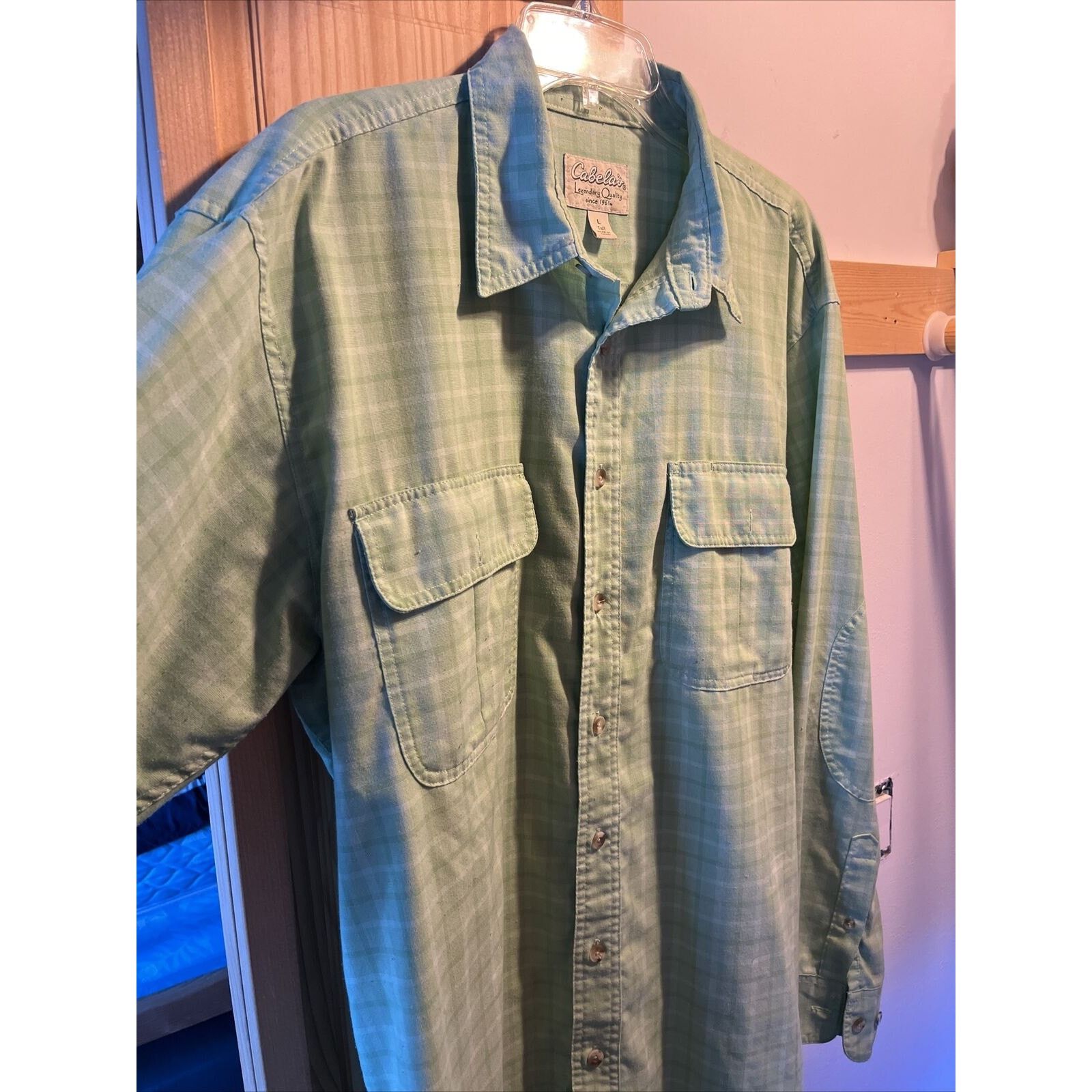 Cabelas Cabela’s Men’s L Green Check LS Button Polyester Blend Shirt Size US L / EU 52-54 / 3 - 4 Thumbnail