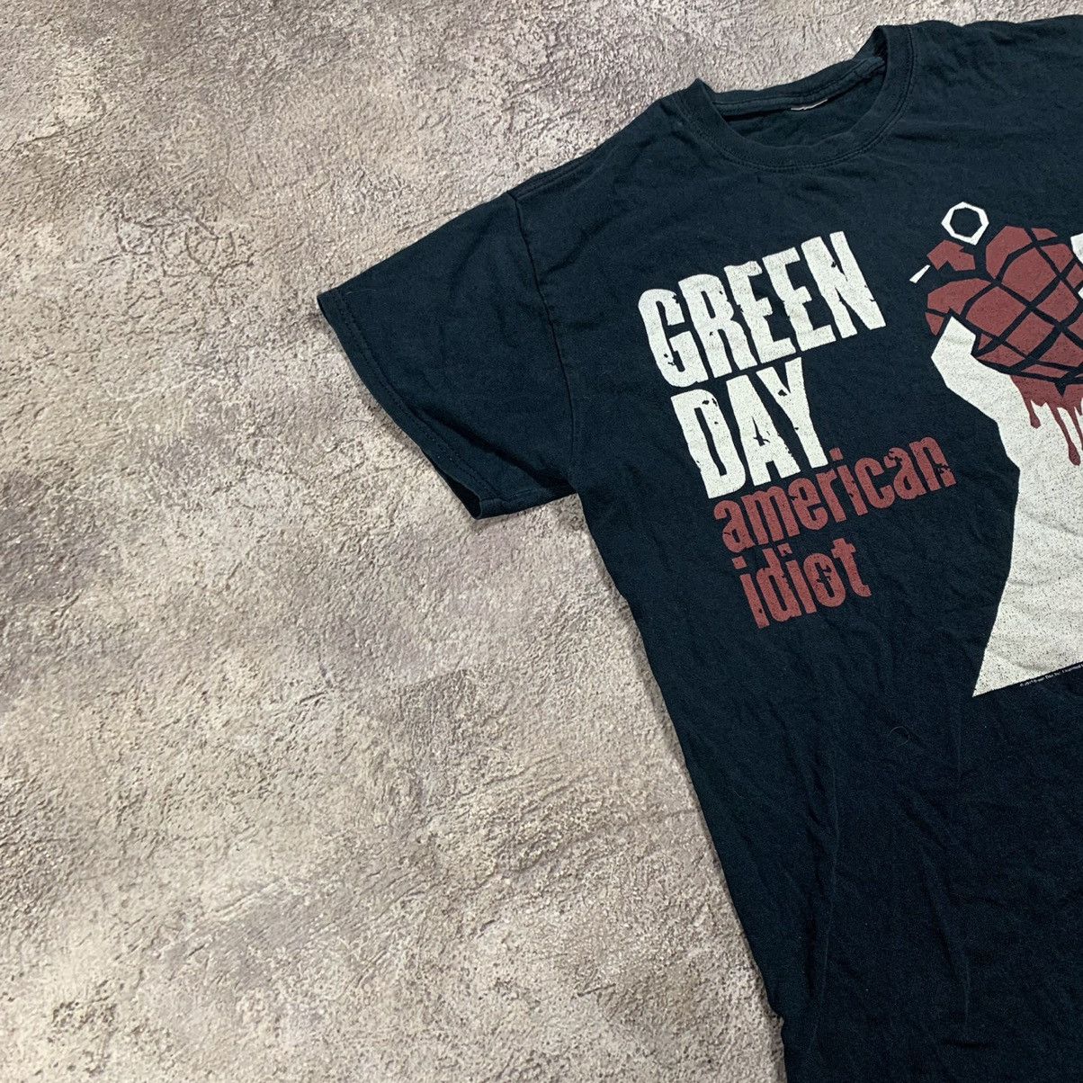 Band Tees VINTAGE Y2K BAND TEE GREEN DAY ANGRY IDIOT AMERiCAN 90s Size US S / EU 44-46 / 1 - 3 Thumbnail