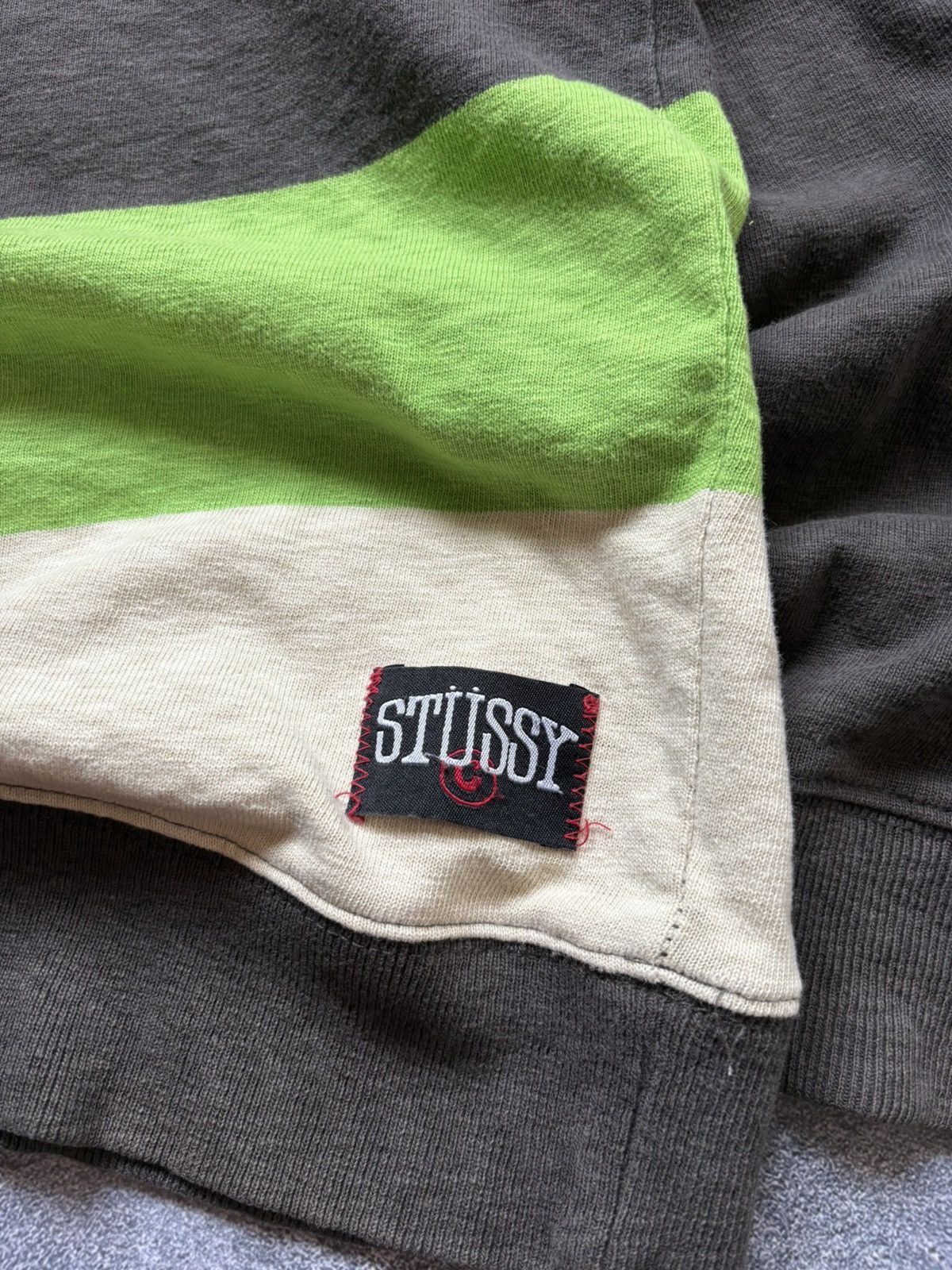Stussy Vintage Stussy Y2K Streetwear Striped Sweatshirt Mens Size M Size US M / EU 48-50 / 2 - 5 Thumbnail