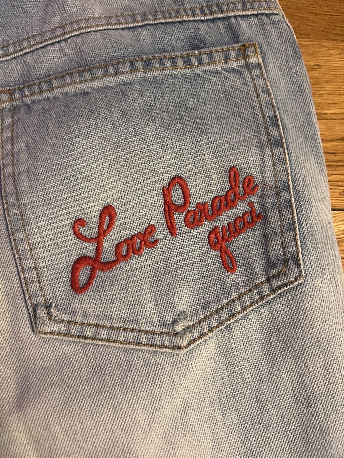 Gucci Gucci denim jeans eco washed love parade patch 34 NWT Size US 34 / EU 50 - 11 Thumbnail