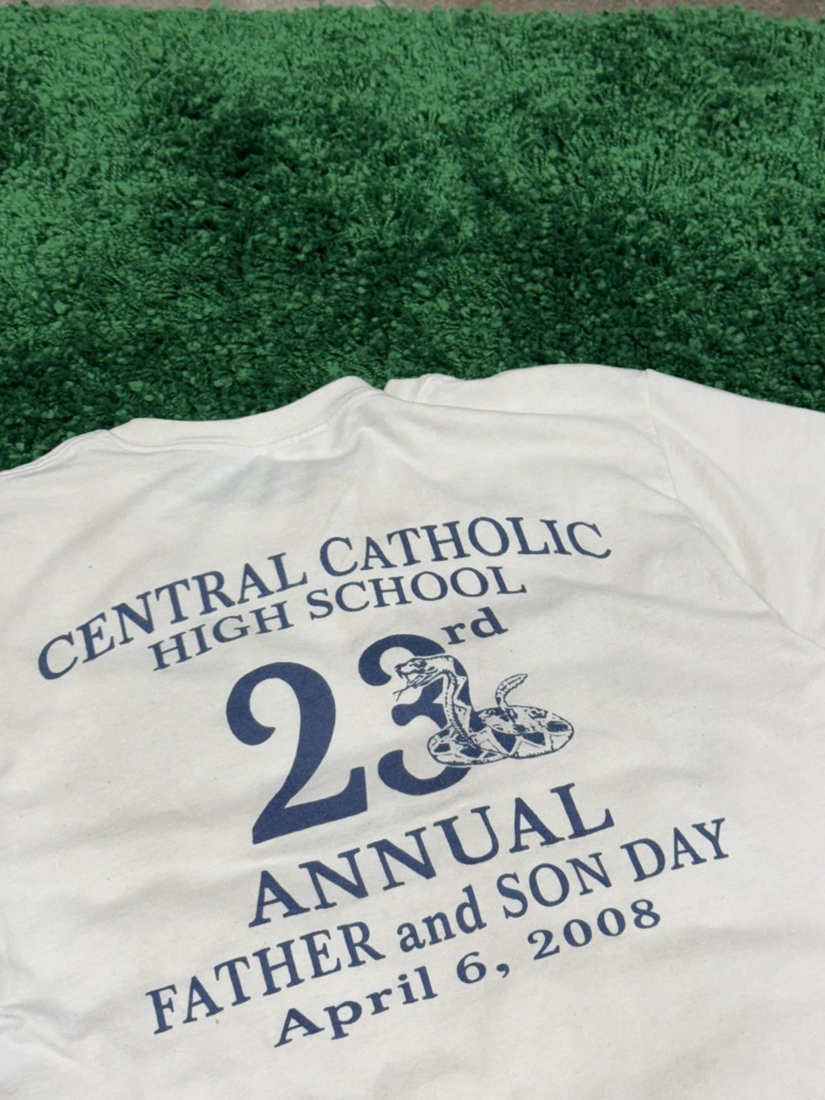 Vintage Vintage Snake Catholic High School Retro Tee White 90s Small Size US S / EU 44-46 / 1 - 2 Thumbnail